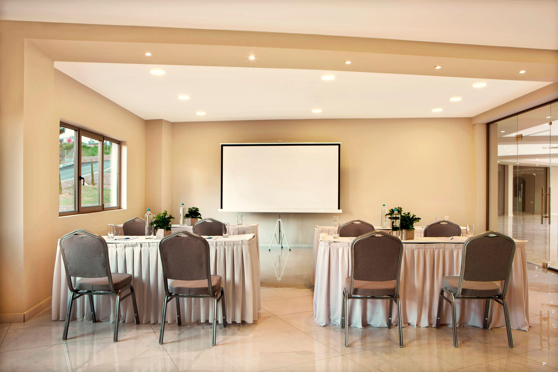 ajul_meeting-room-1-1