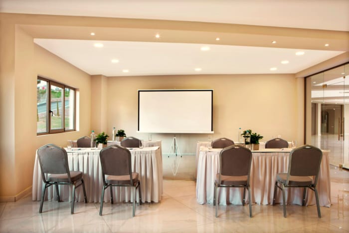 ajul_meeting-room-1-1