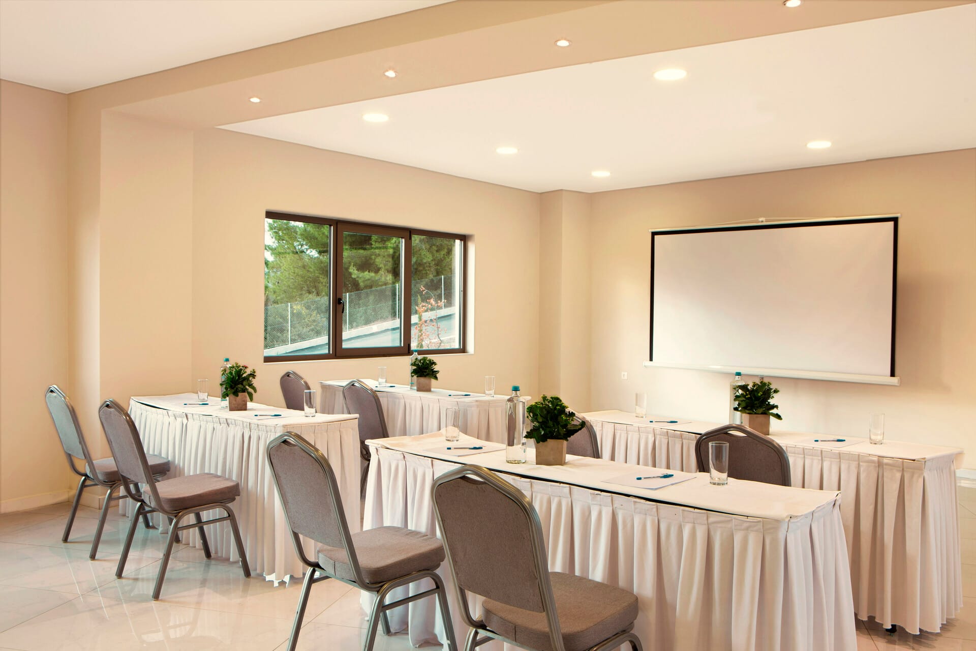 ajul_meeting-room-4-1