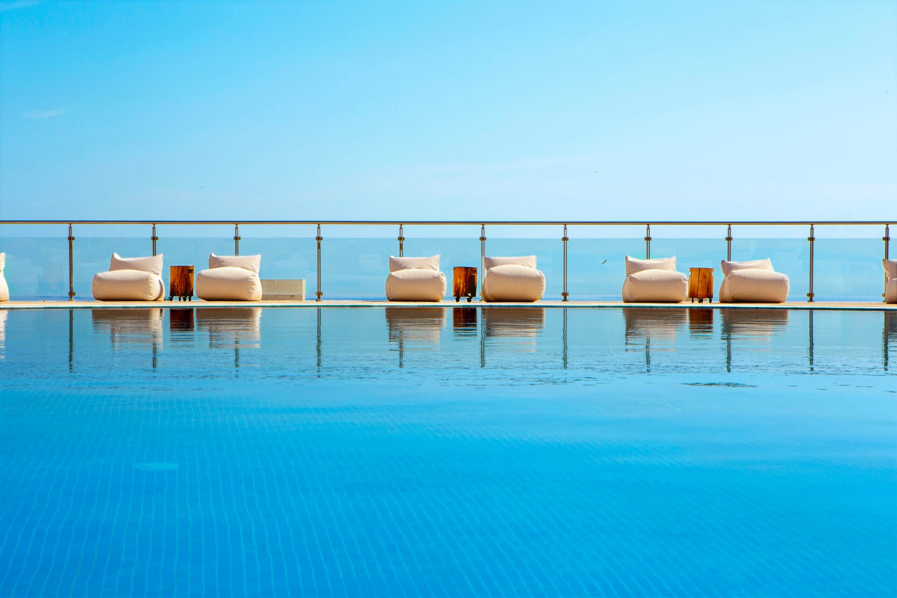 ajul_pool-16-1