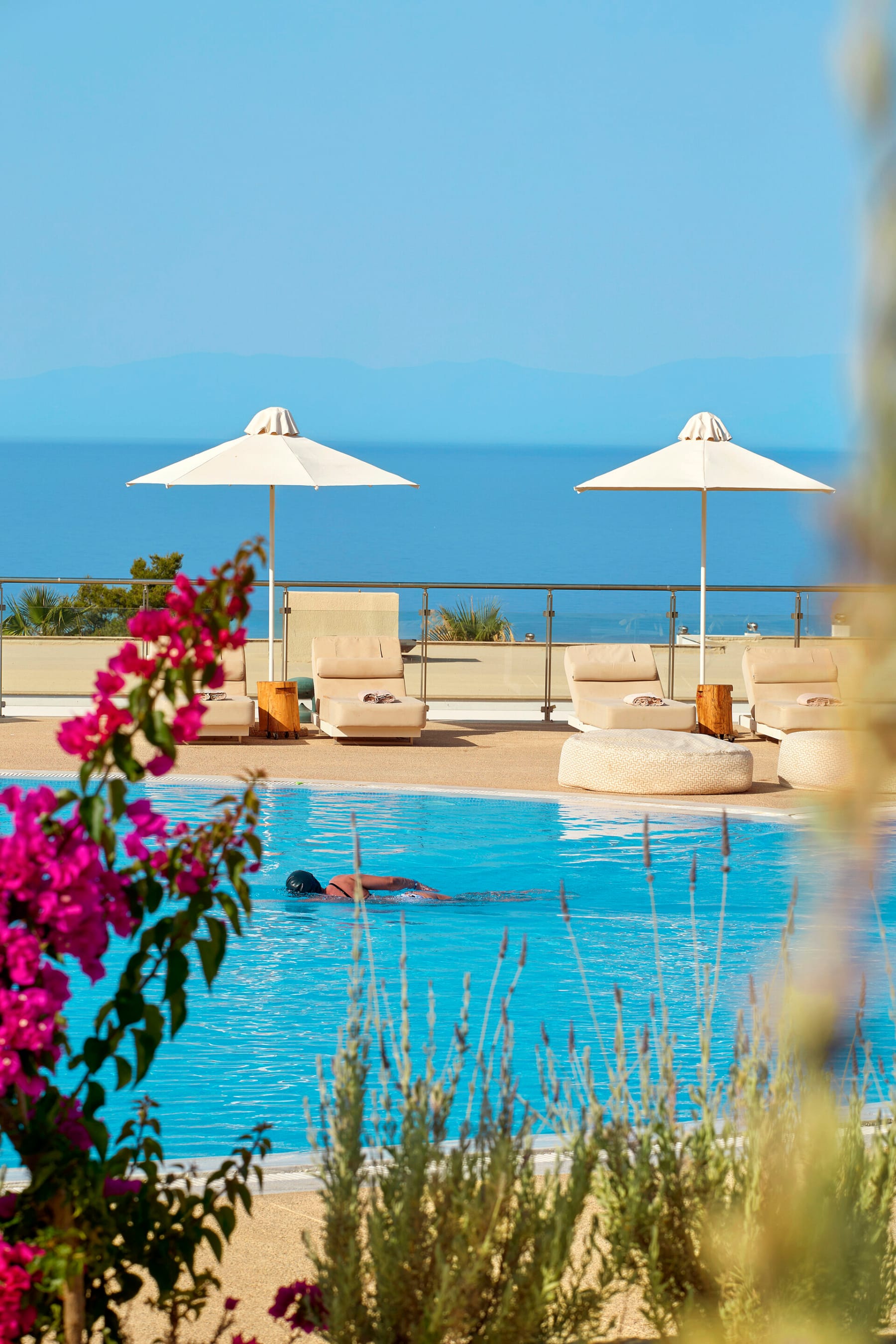 ajul_pool-5-1