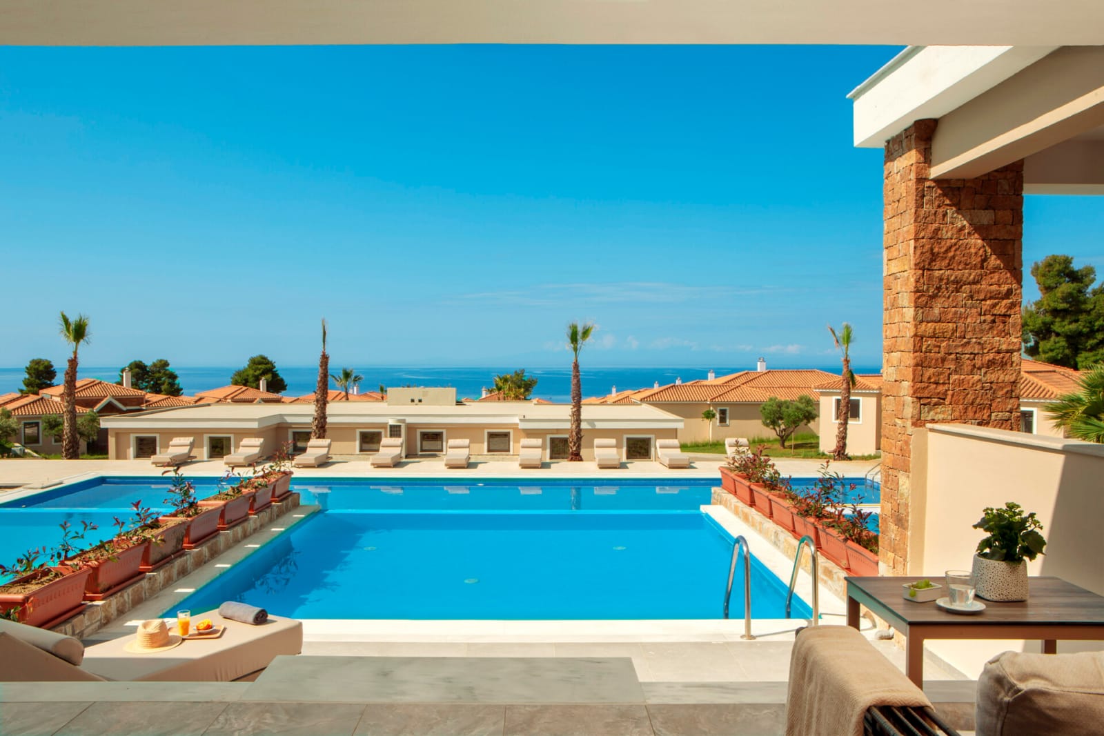 ajul_prestige-bungalow-suite-1-bedroom-with-private-pool-7