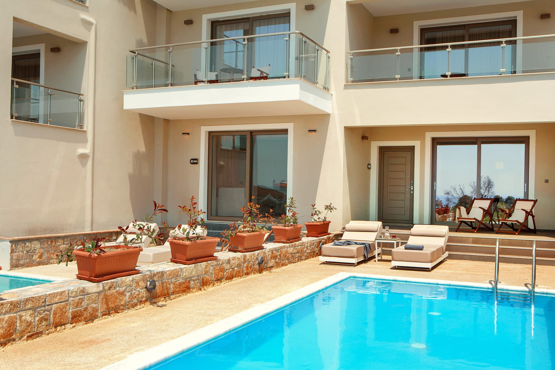 ajul_executive-bungalow-sea-view-with-private-pool-3