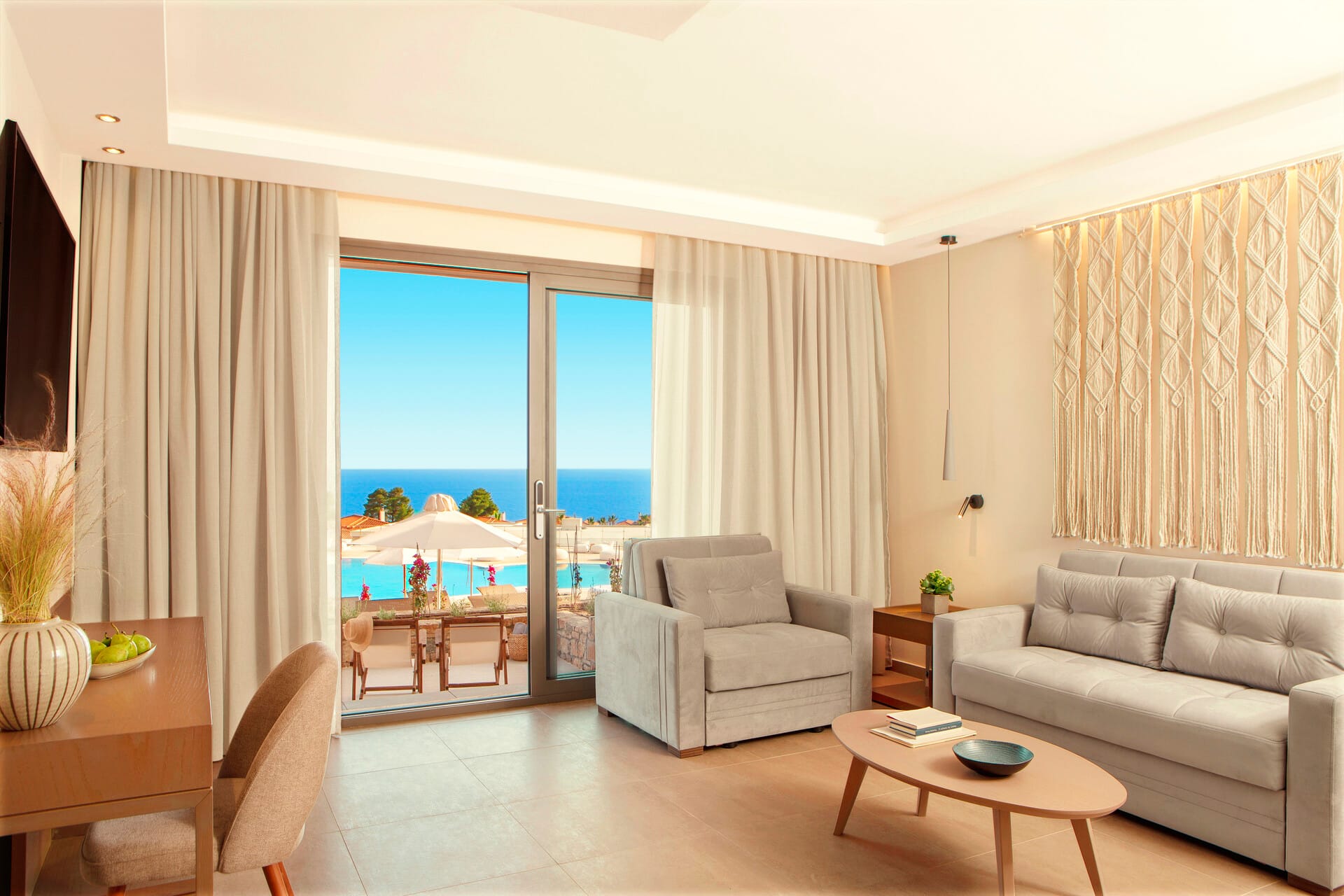 ajul_executive-bungalow-suites-sea-view-with-private-pool-7