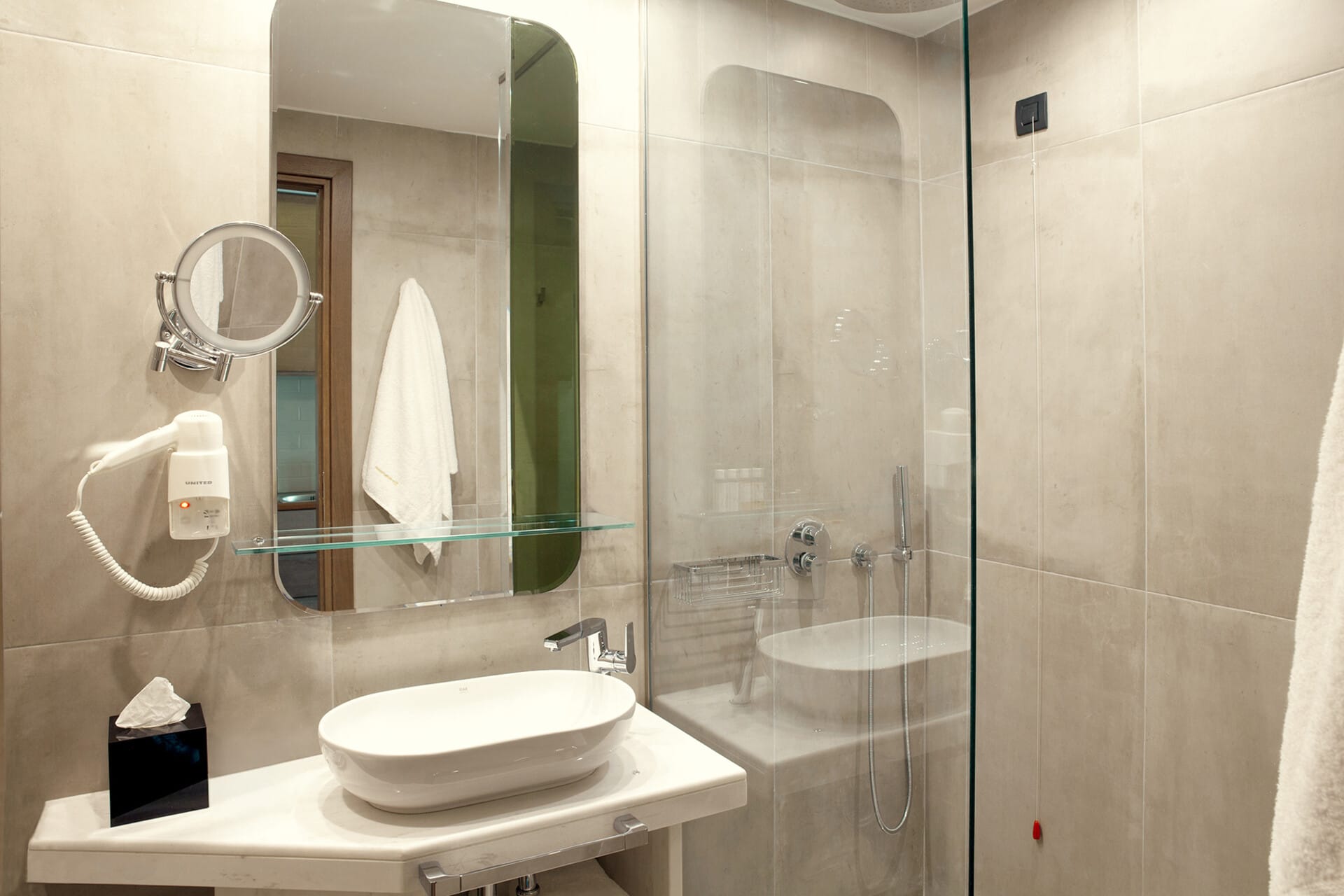 wyndham-athens-residence_executive-city-room-2