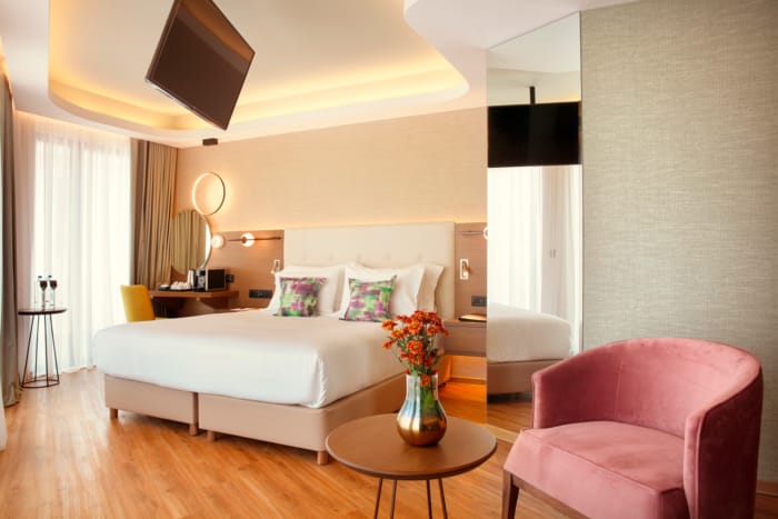 a large bedroom with a large bed