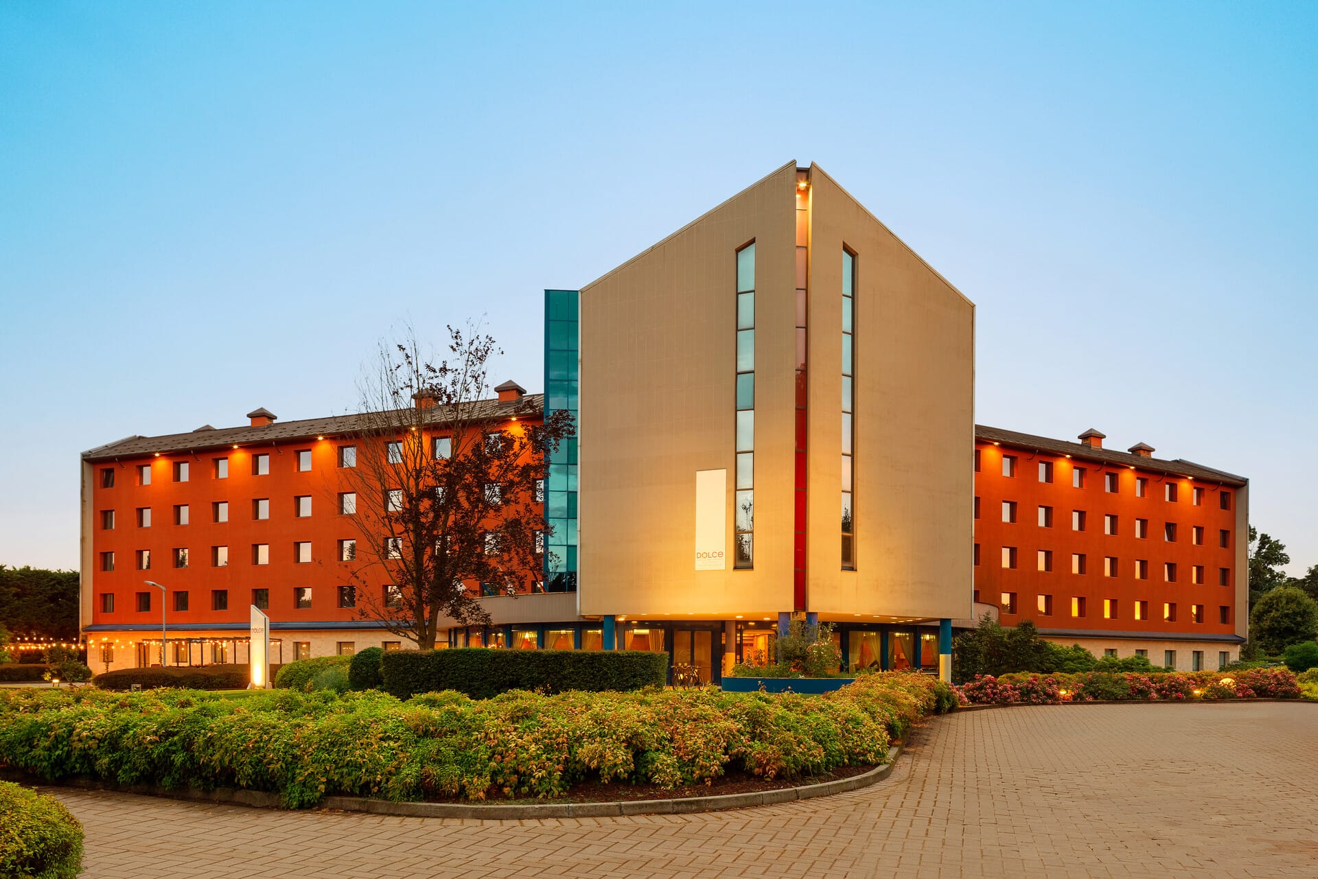 dolce-milan_exterior-5