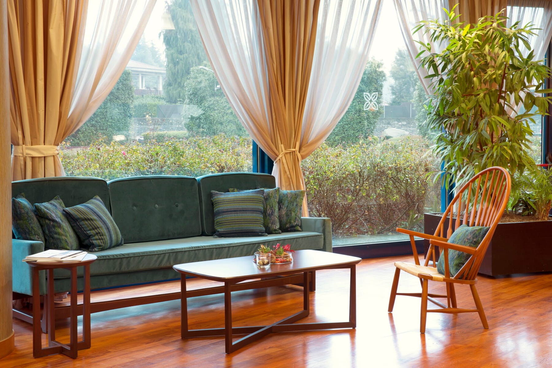 dolce-milan_lobby-lobby-bar-reception-1