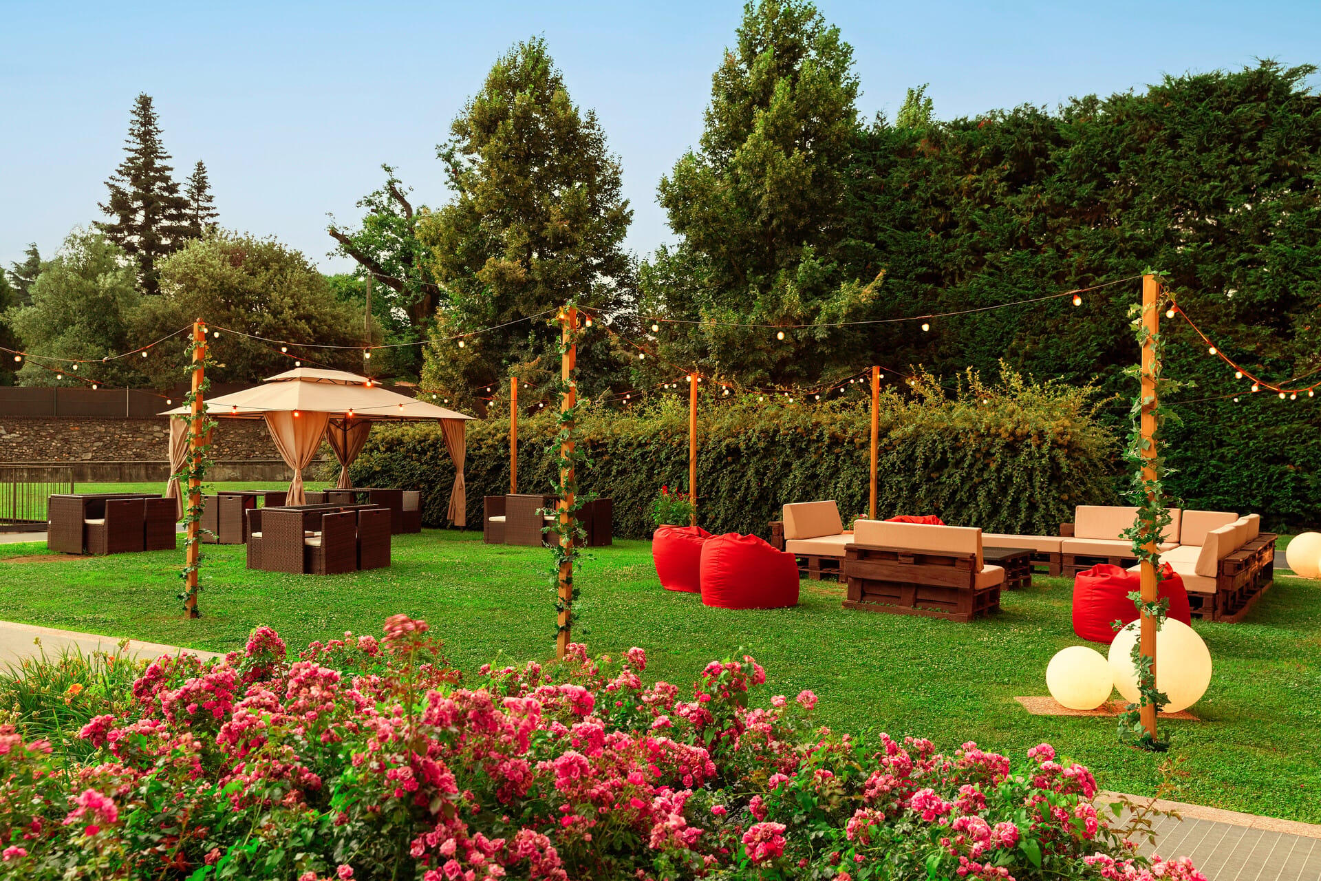 dolce-milan_outdoor-area-4