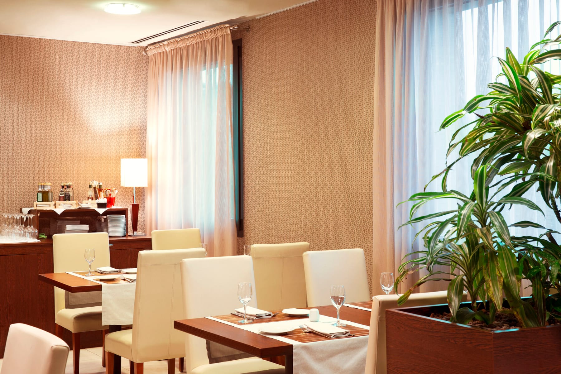 dolce-milan_resturant-1