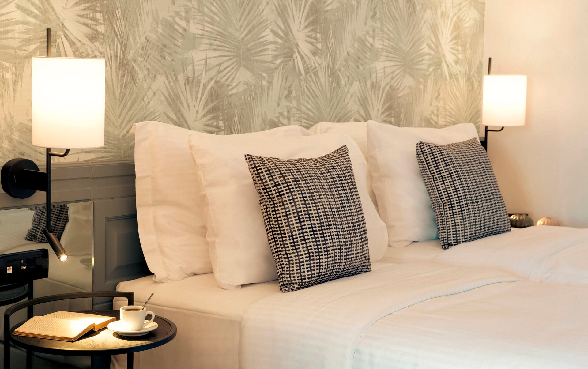 eretria_upbeat-bungalow-garden-view-private-pool-3