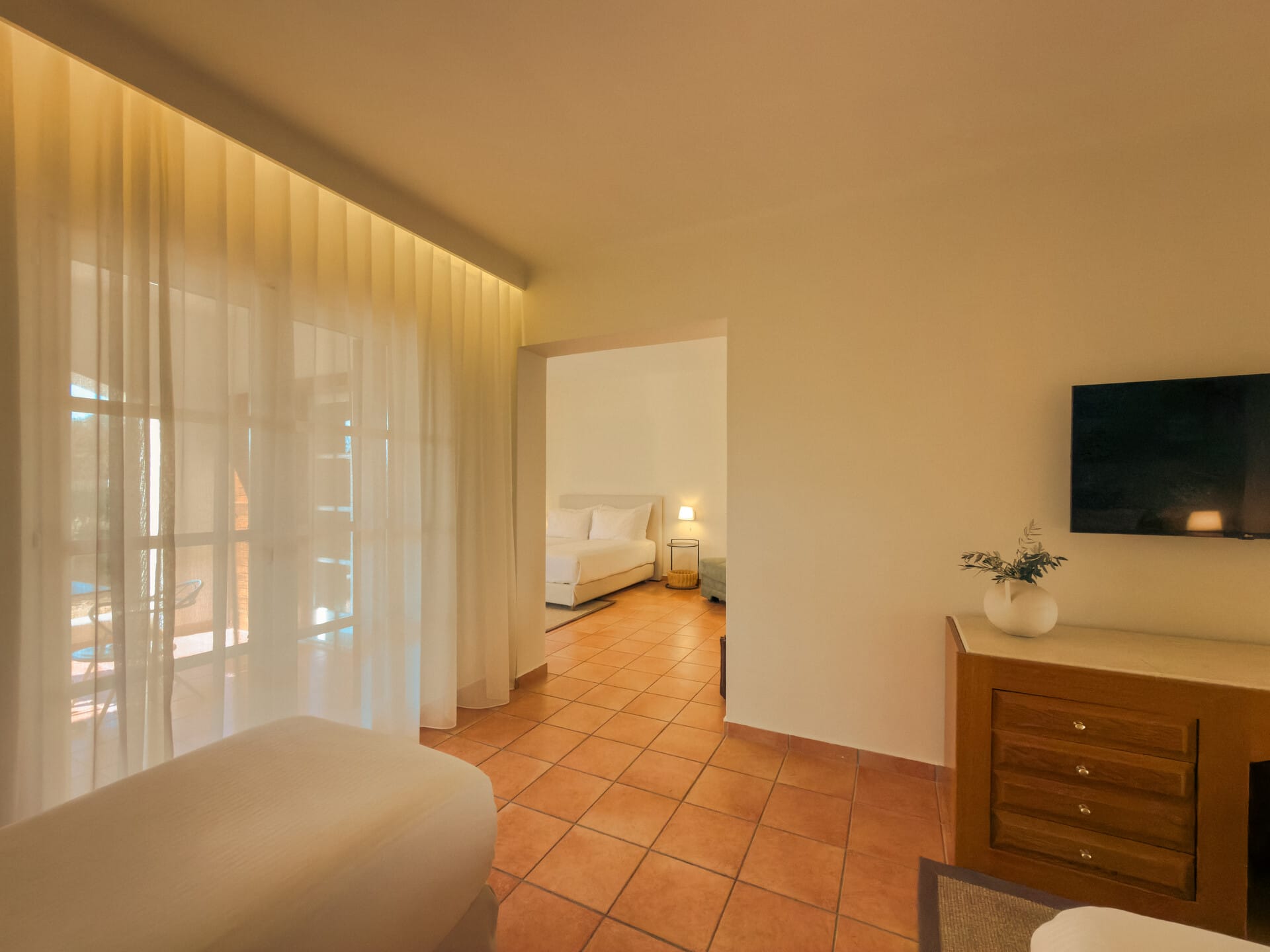 family-suite-garden-view-6