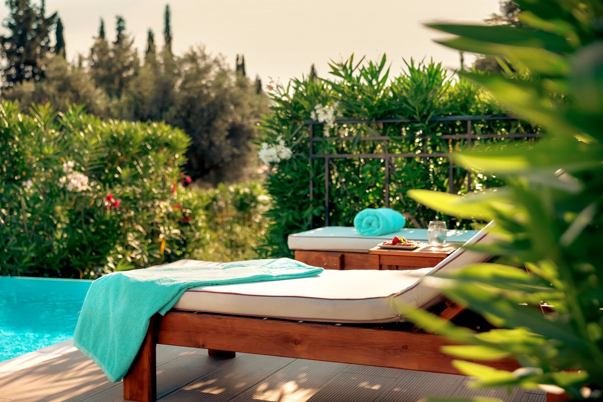 eretria_family-bungalow-suite-garden-view-private-pool-1