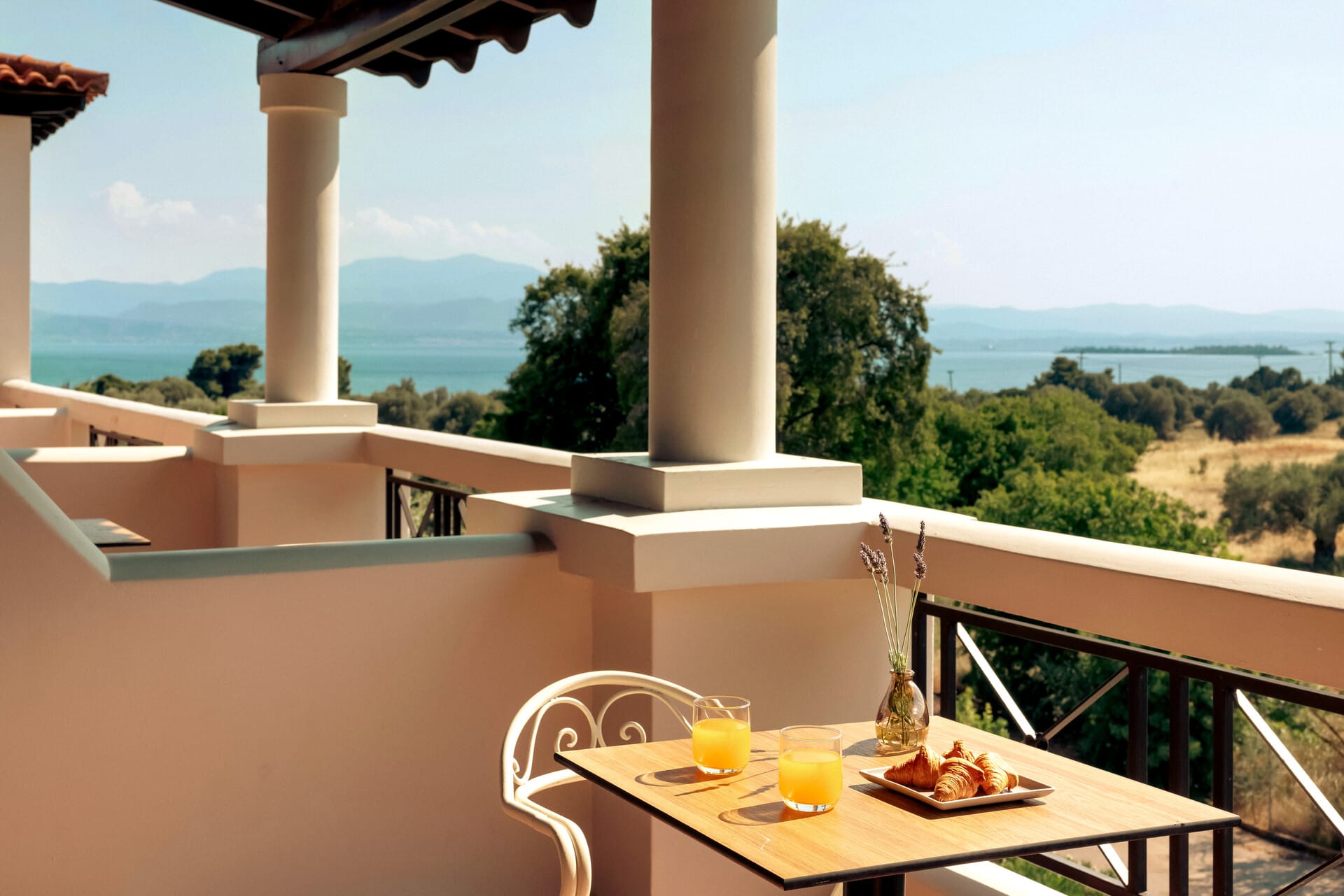 eretria_main_serenity-sea-view-room-1