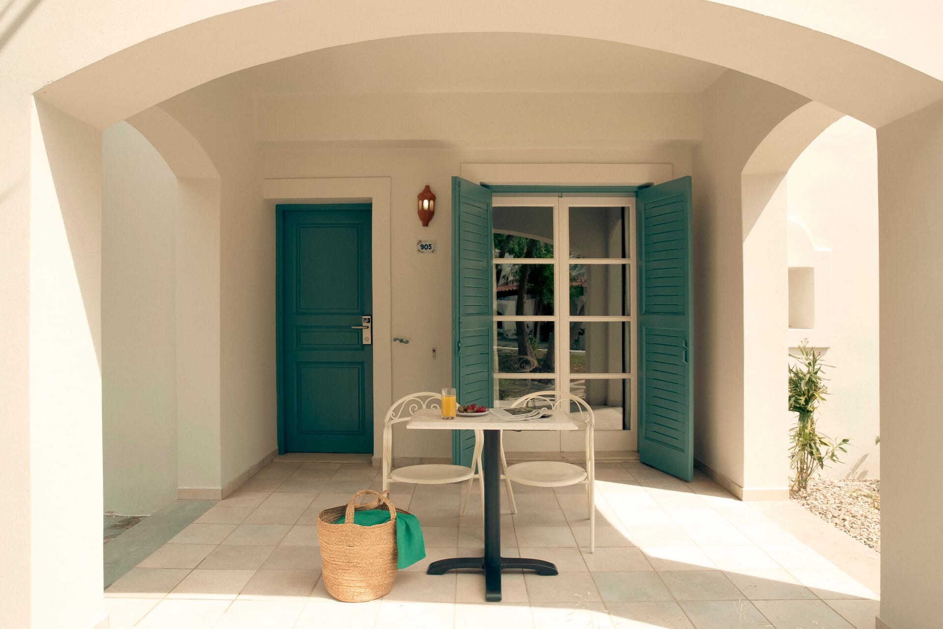 eretria_family-bungalow-suite-sea-view-private-pool-1-1