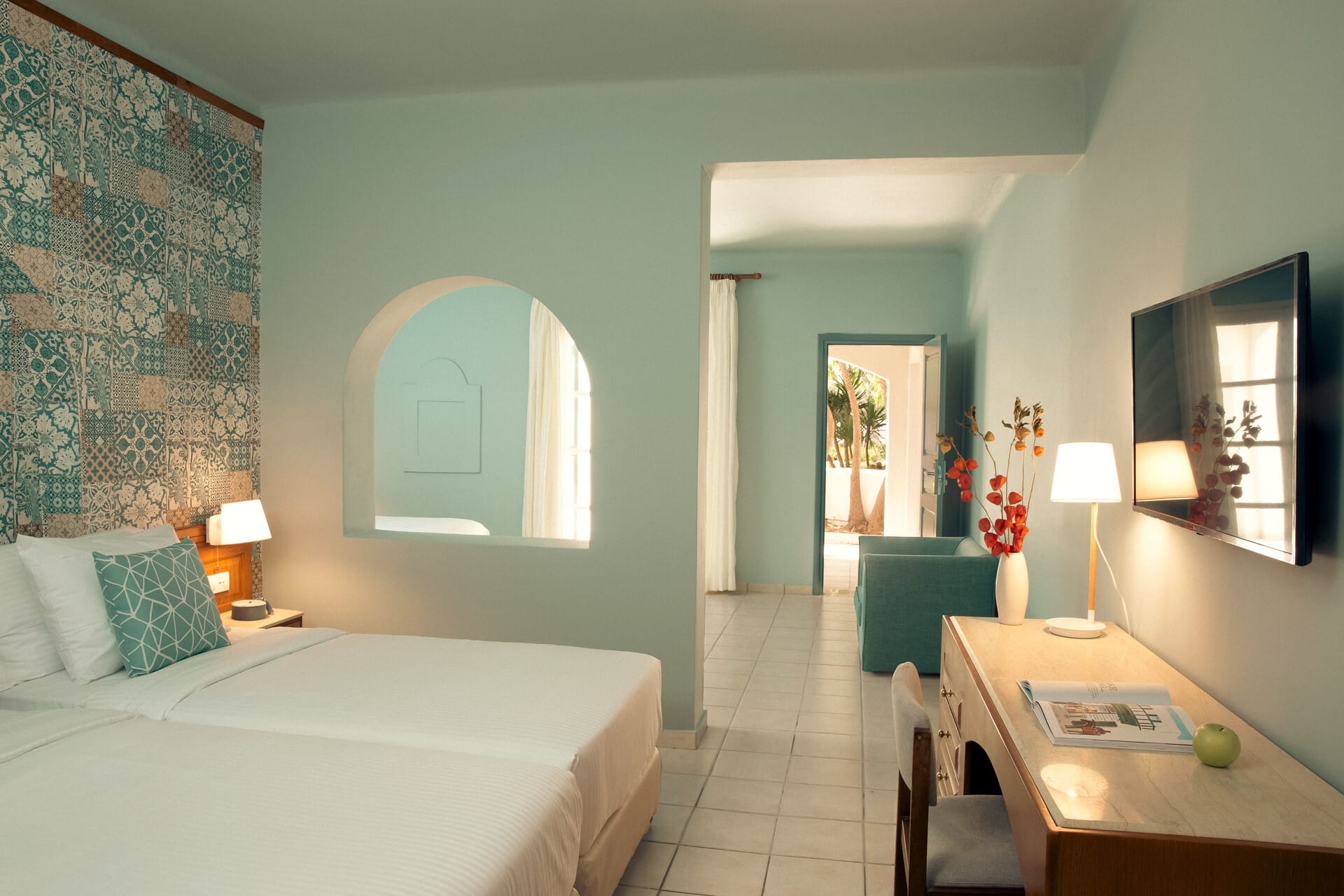 eretria_main_family-bungalow-suite-garden-view-6