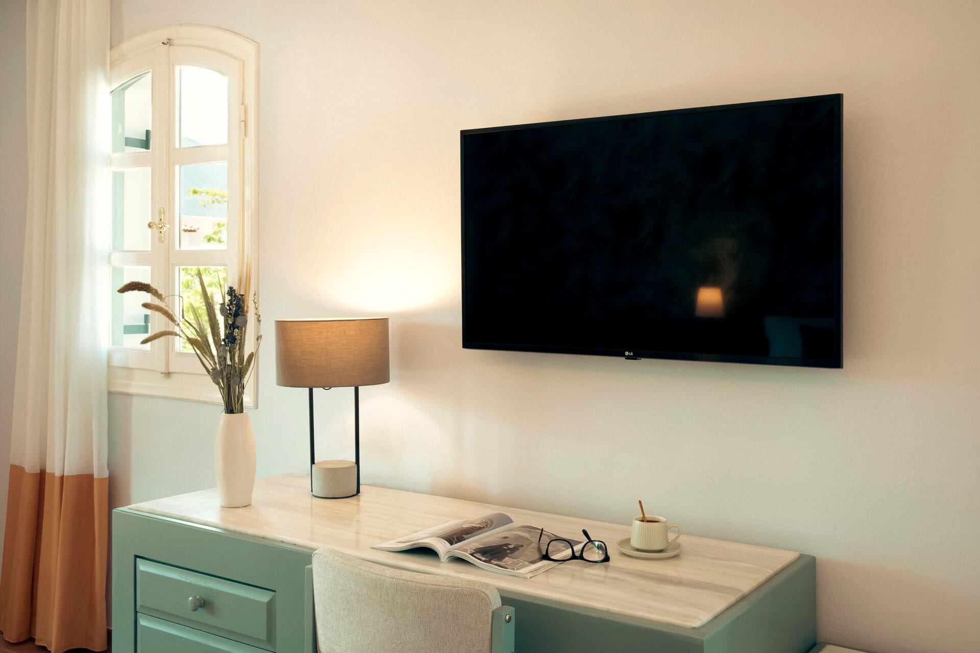 eretria_harmony-bungalow-pool-view-7