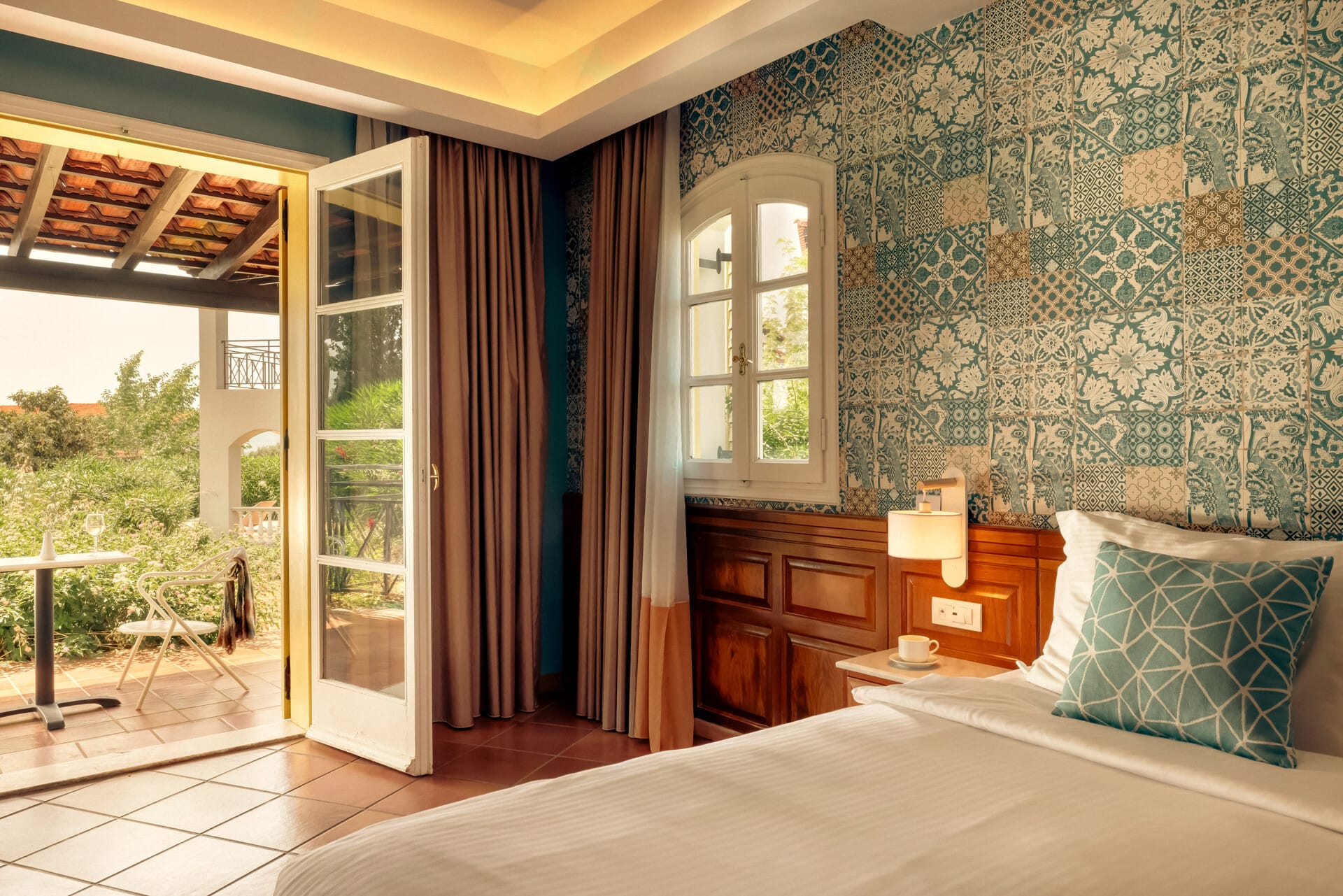 eretria_harmony-bungalow-garden-view-4