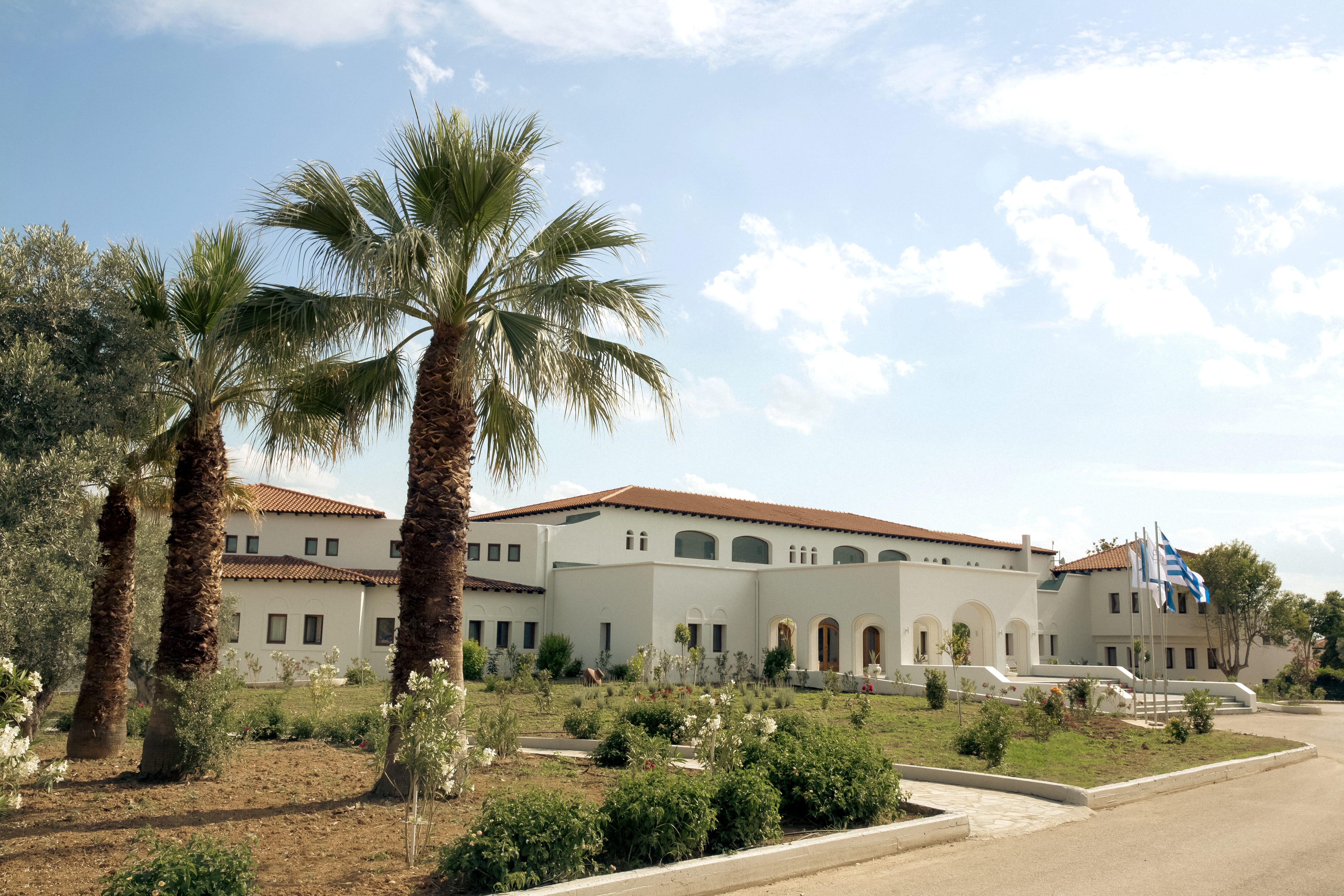 FACILITIES & SERVICES