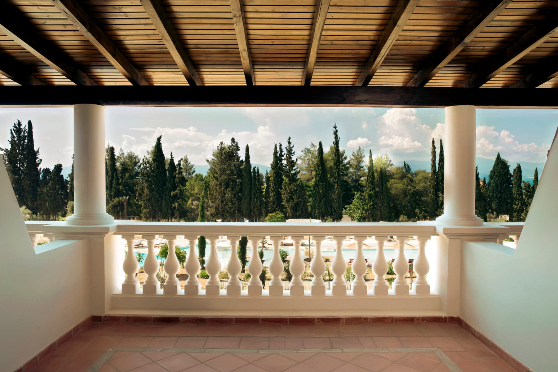 eretria_deluxe-family-room-sea-view-4