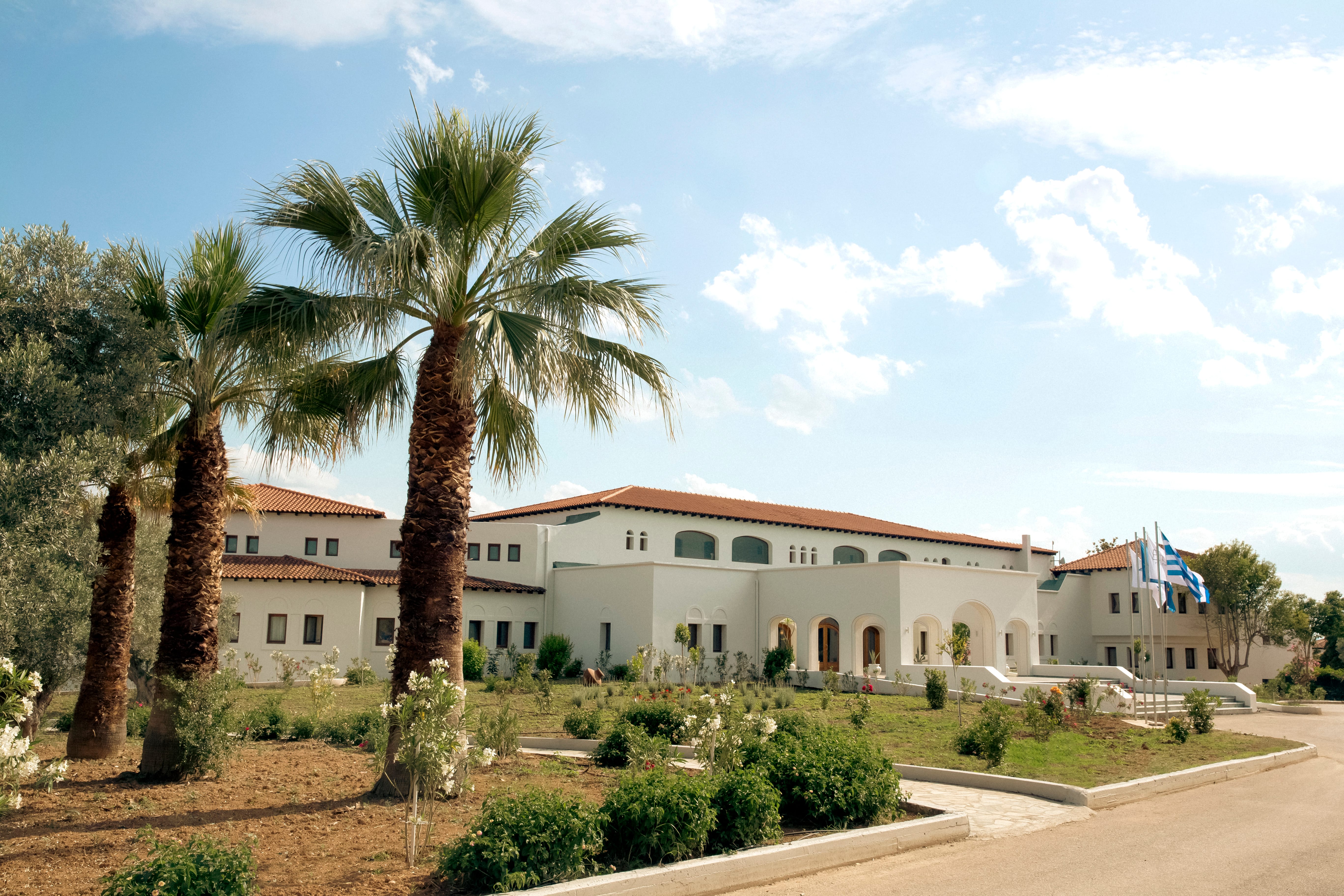 FACILITIES & SERVICES