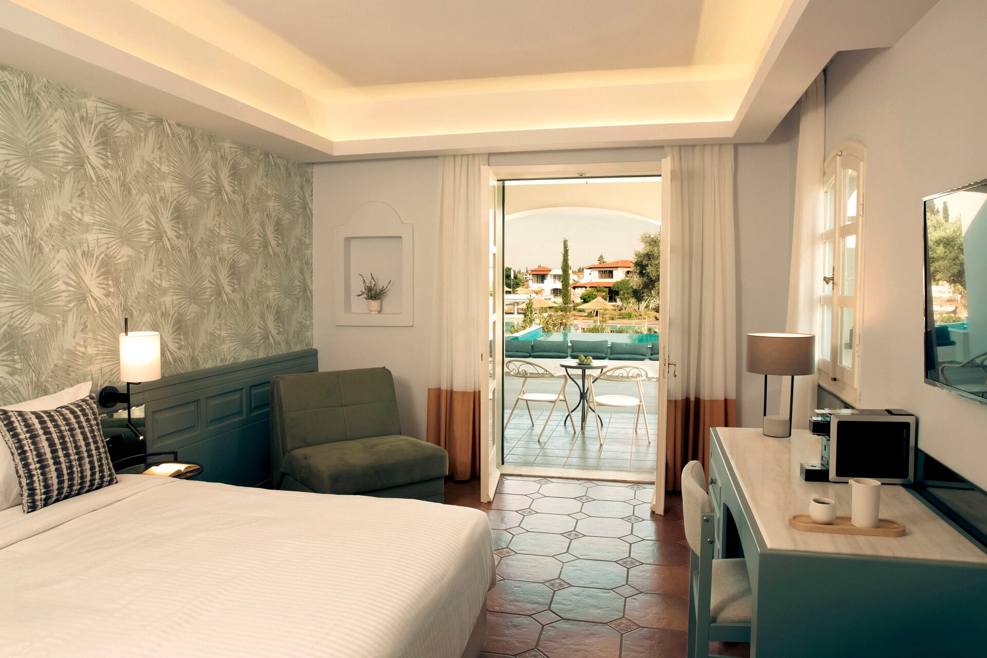 eretria_family-bungalow-suite-sea-view-private-pool-4-1
