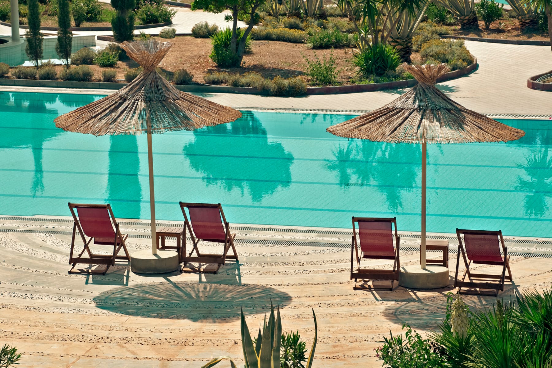 eretria_harmony-bungalow-pool-view-4