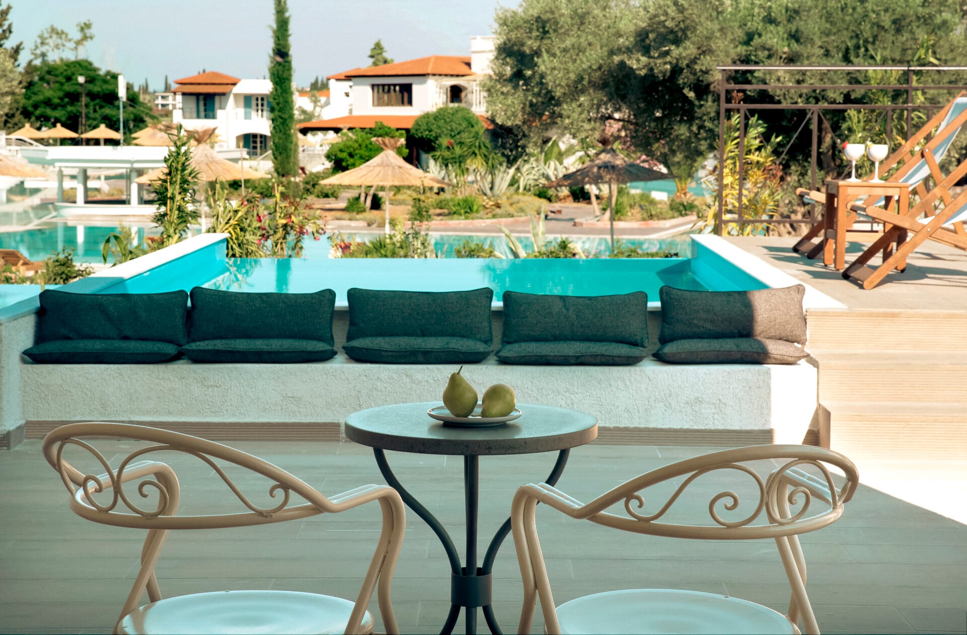 eretria_main_family-bungalow-suite-sea-view-private-pool-6-1