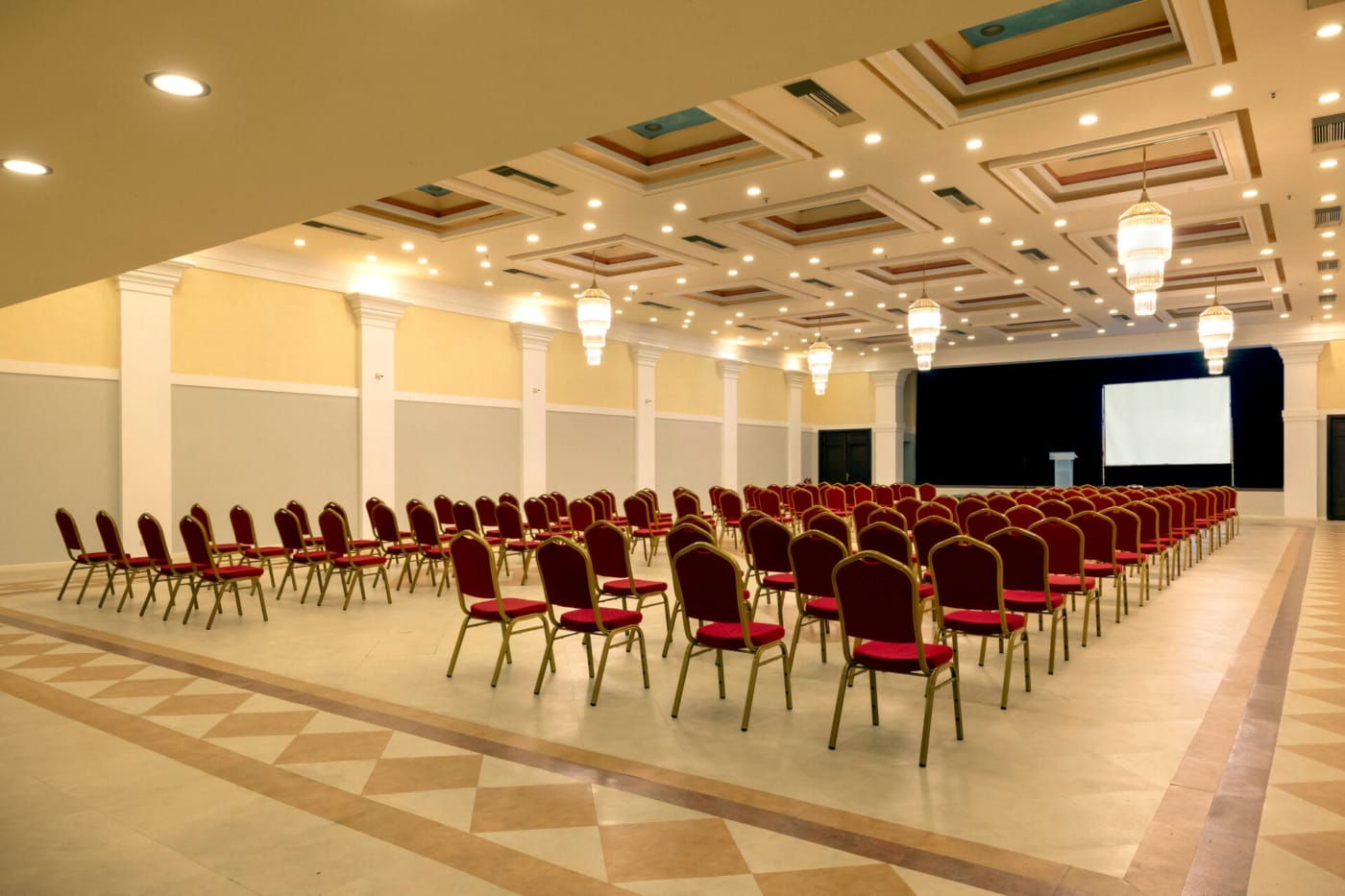 MEETINGS & EVENTS