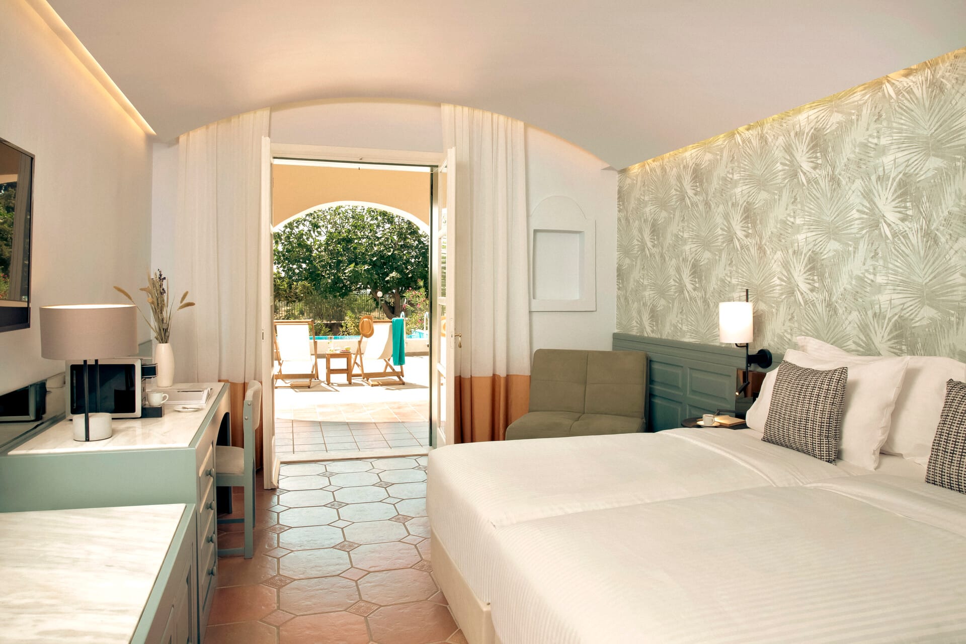 eretria_prestige-bungalow-garden-view-sharing-pool-4-1