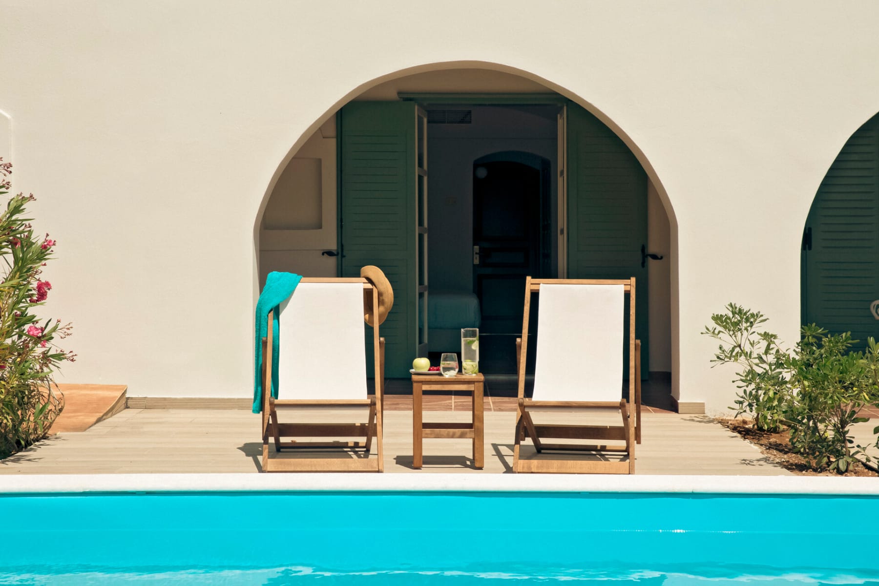 eretria_upbeat-bungalow-garden-view-private-pool-2
