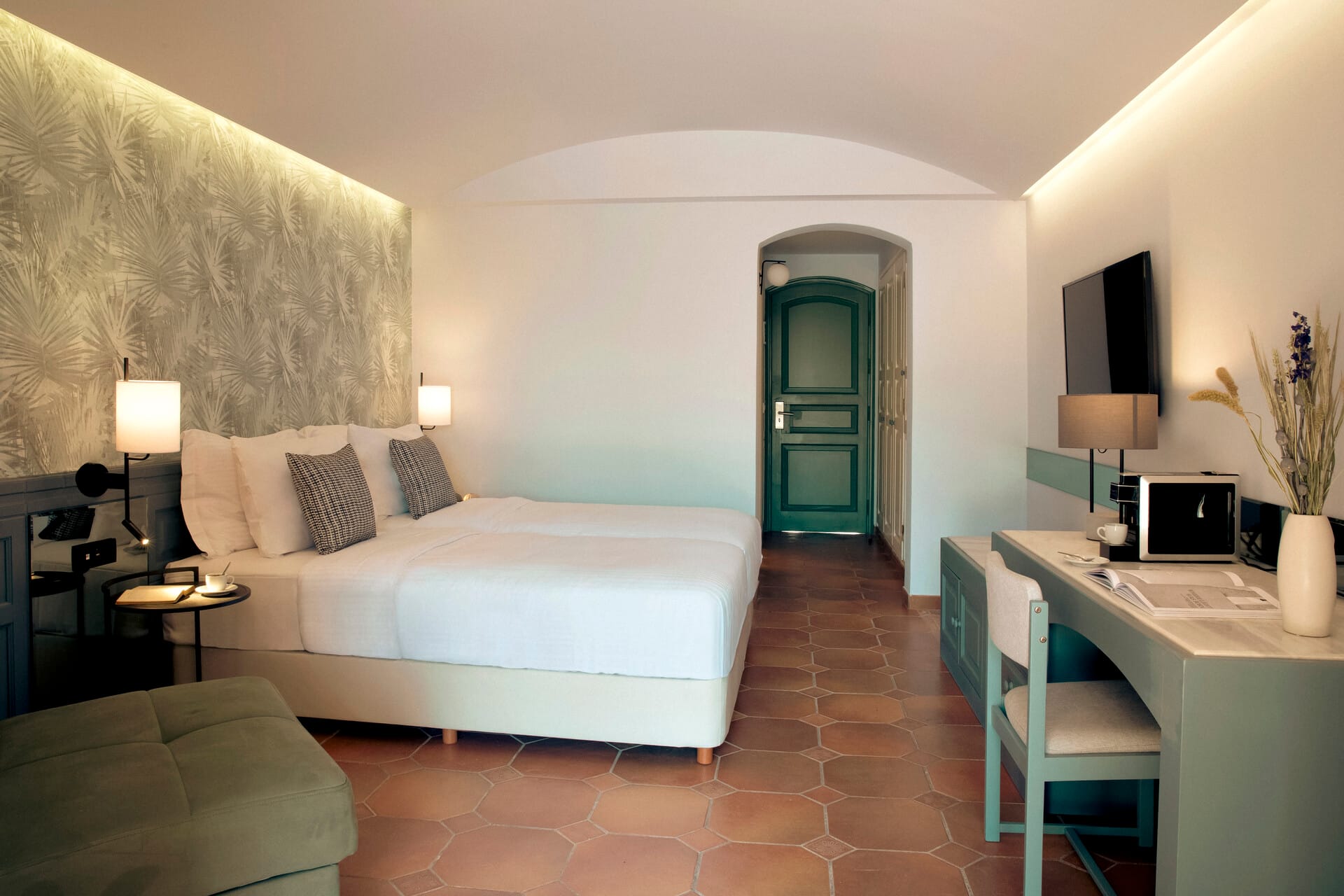 eretria_nature-garden-view-private-pool-3