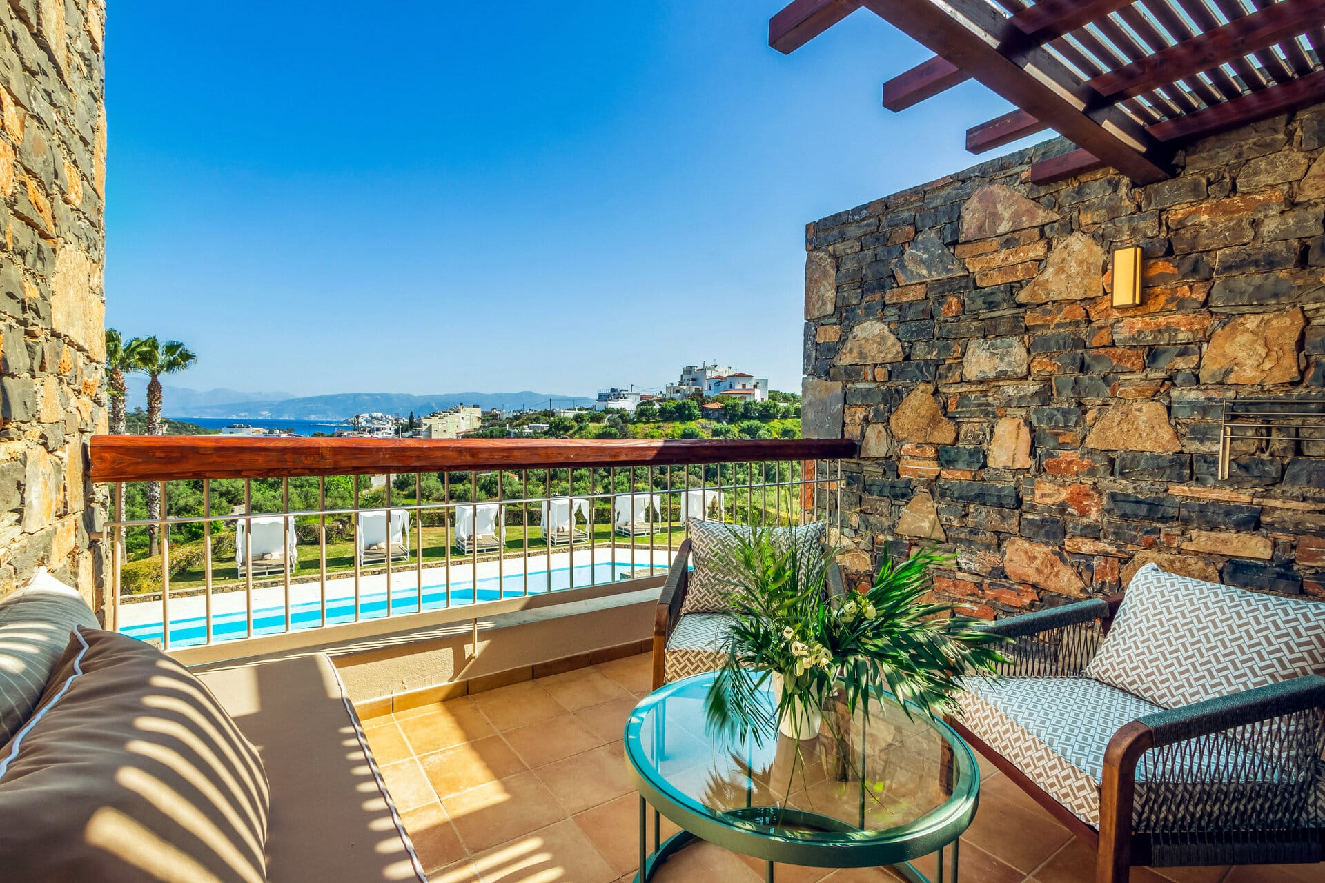 eleva_mirabello_bungalow-junior-suite-sea-view-2