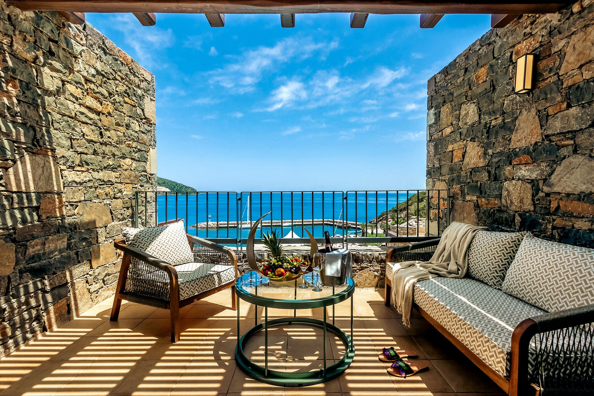 eleva_mirabello_bungalow-junior-suite-sea-view-6