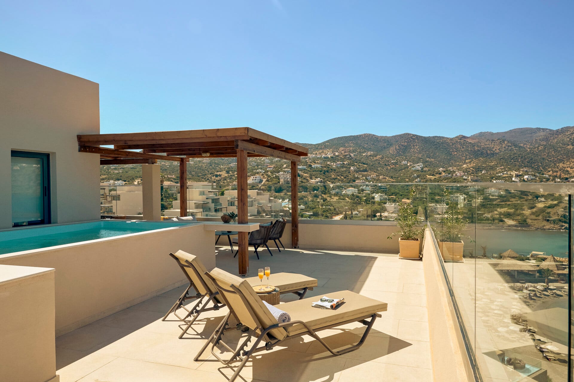 eleva_mirabello_penthouse-1-bedroom-suite-sea-view-private-pool-45