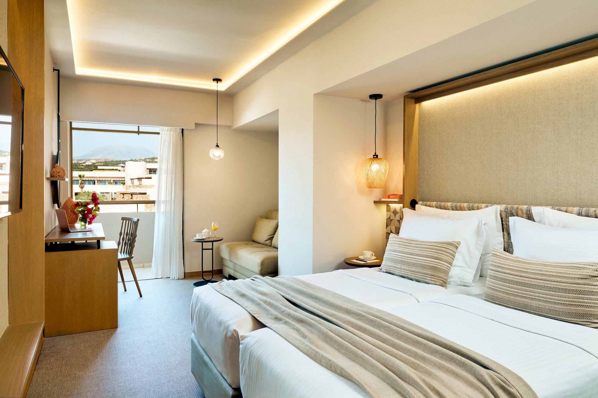 eleva_mirabello_main_deluxe-family-suite-1