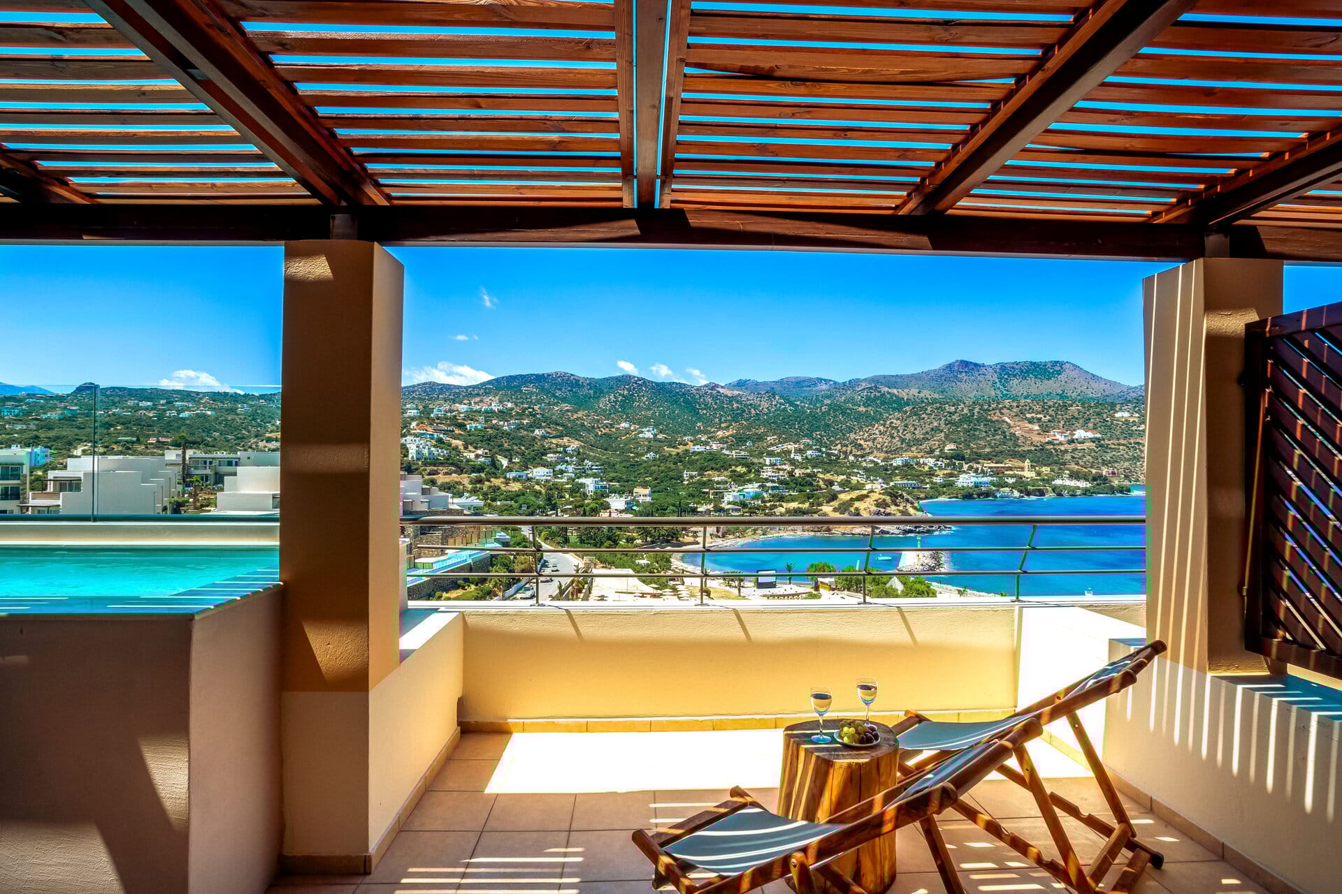 eleva_mirabello-deluxe-suite-sea-view-plunge-pool-1