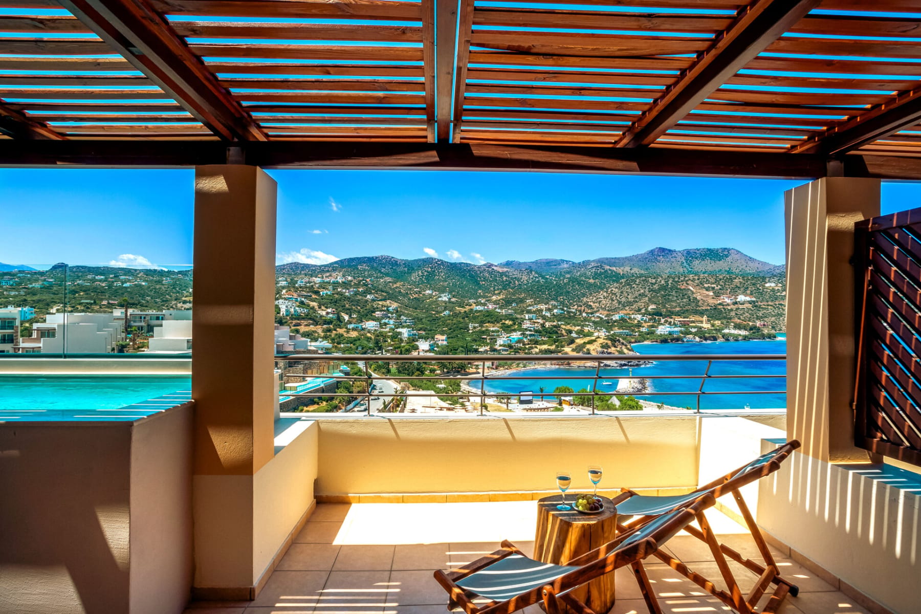 eleva_mirabello-deluxe-suite-sea-view-plunge-pool-1