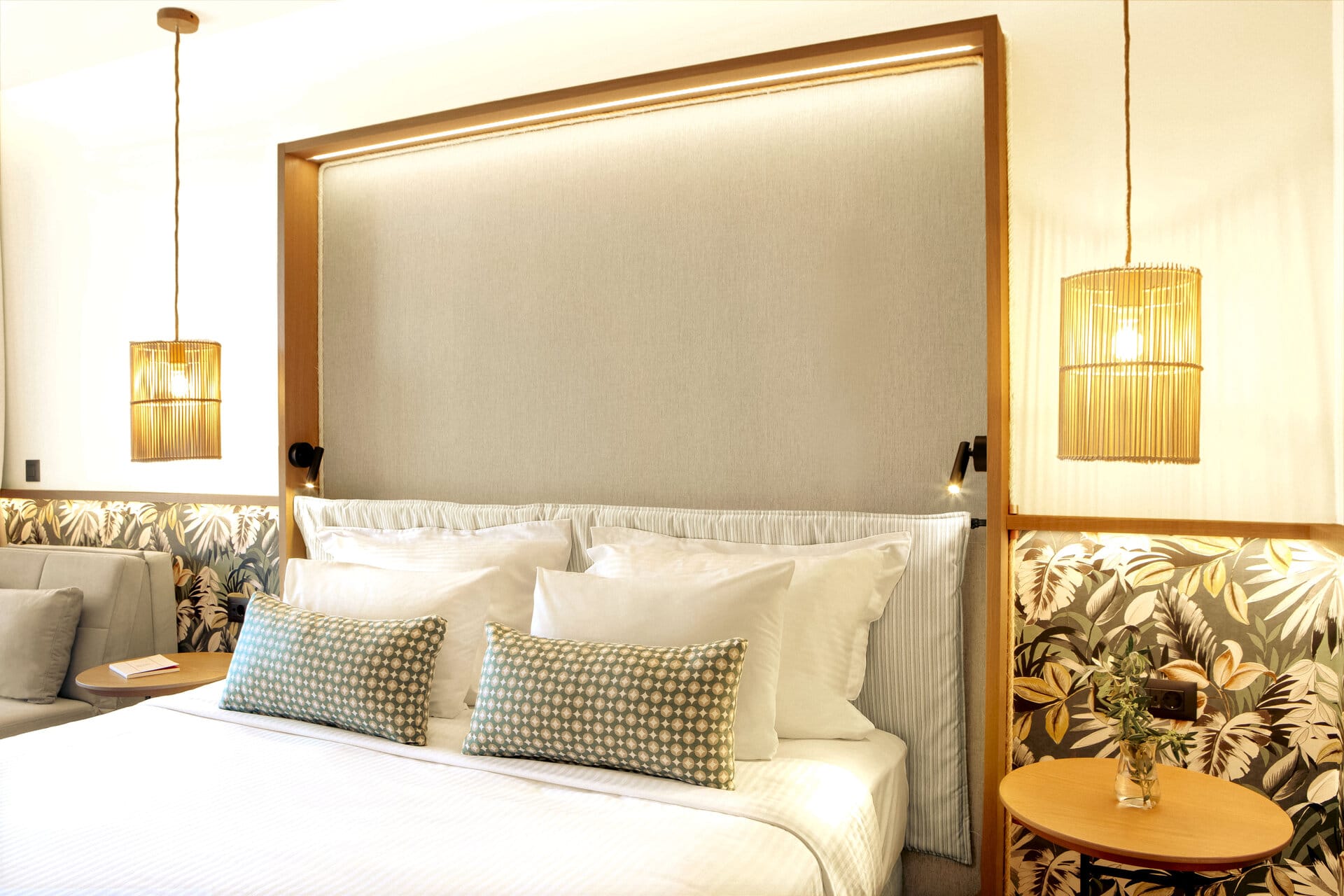 eleva_mirabello-deluxe-suite-sea-view-plunge-pool-3