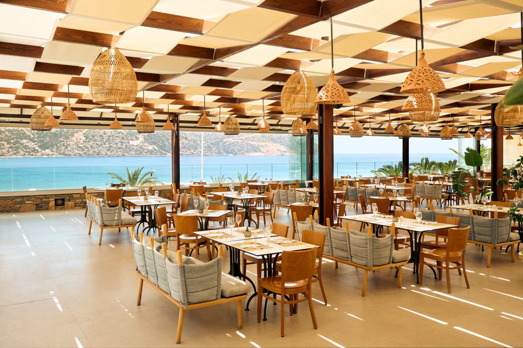 eleva_mirabello_amaltheia-main-restaurant-1