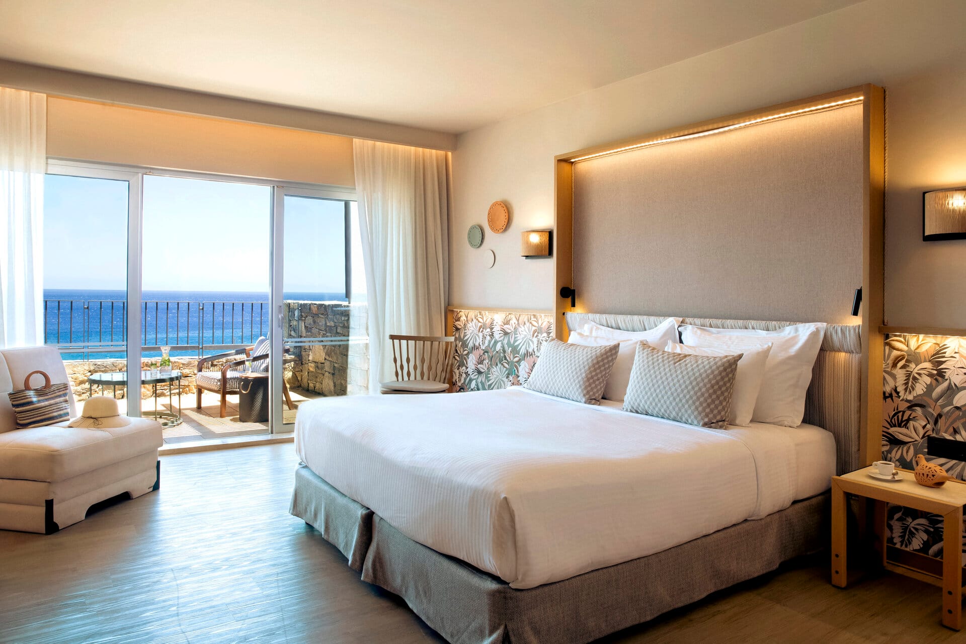 eleva_mirabello_bungalow-junior-suite-private-pool-11