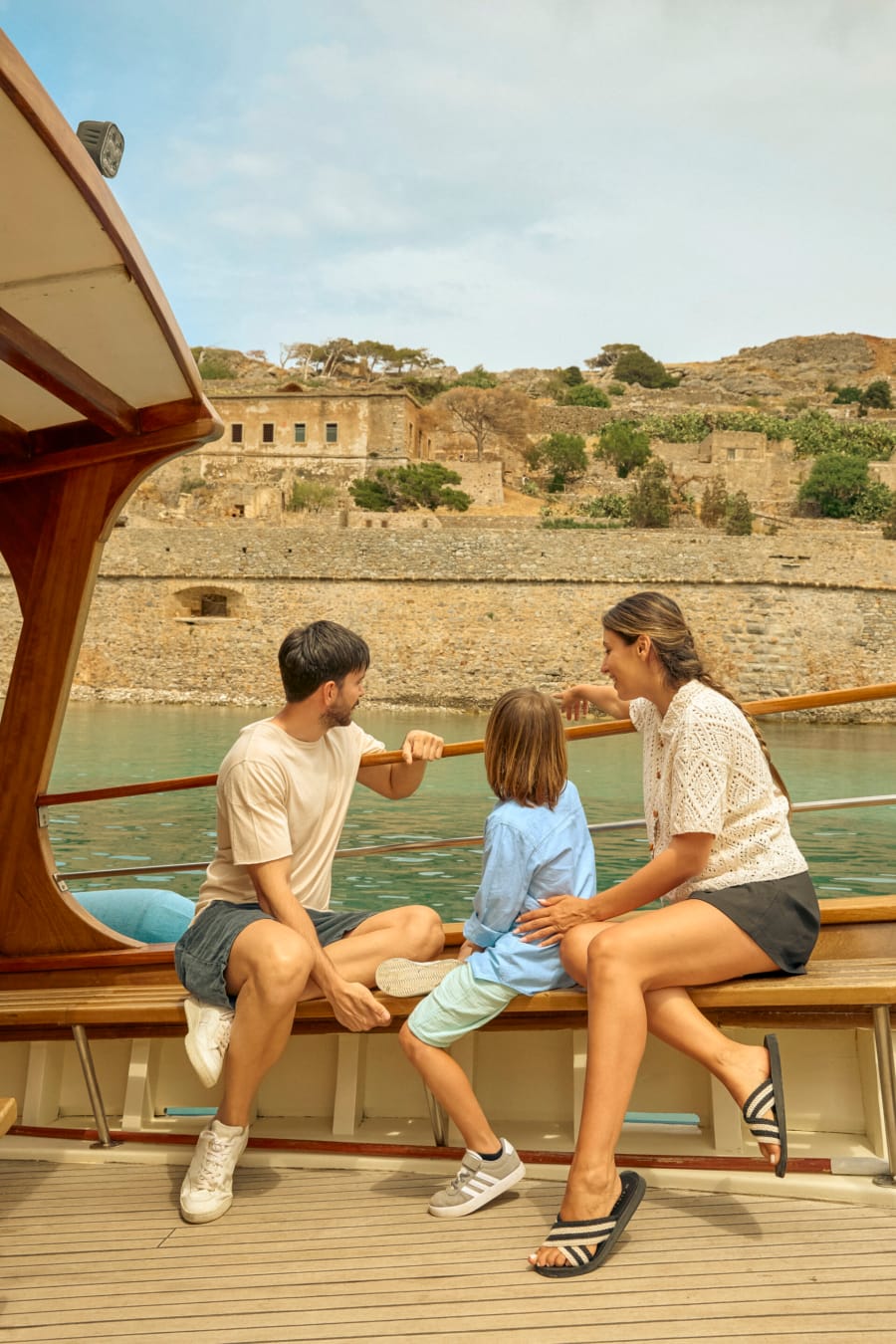 DISCOVER CRETE