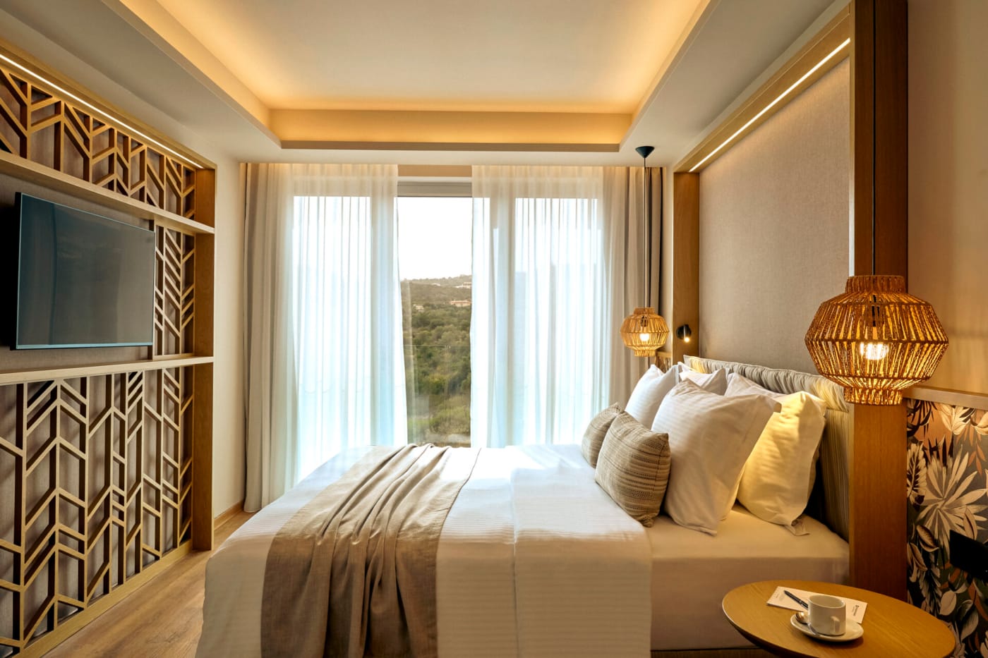 eleva_mirabello_family-1-bedroom-junior-suite-10