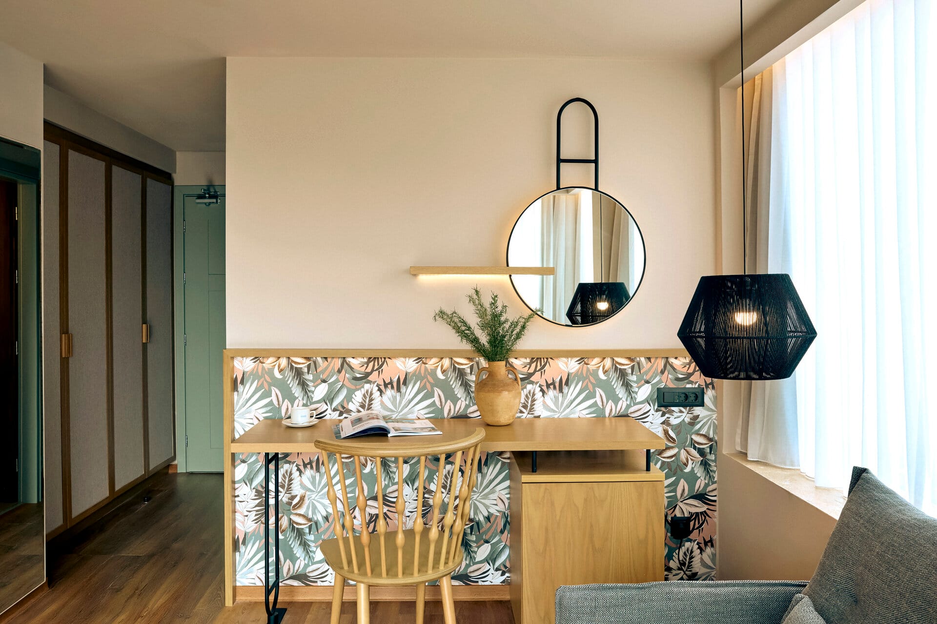 eleva_mirabello_family-1-bedroom-junior-suite-plunge-pool-9