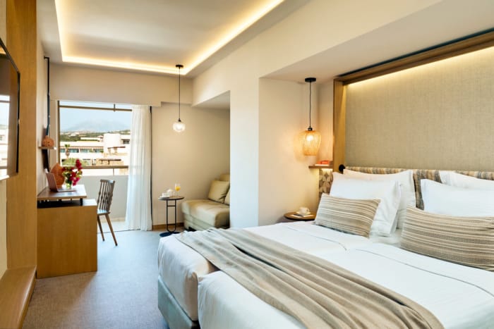eleva_mirabello_main_deluxe-family-suite-1