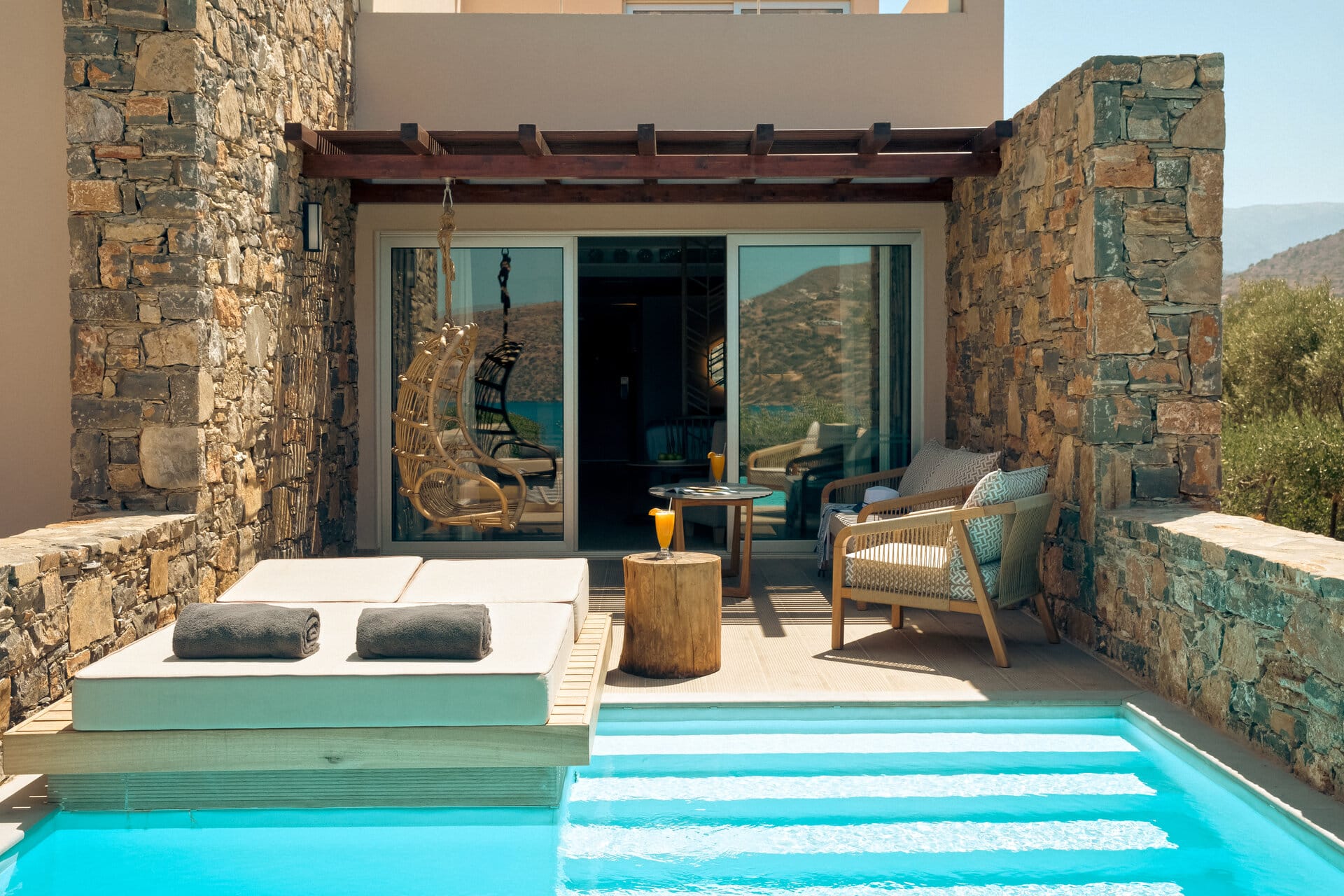 eleva_mirabello_maisonette-private-pool-6
