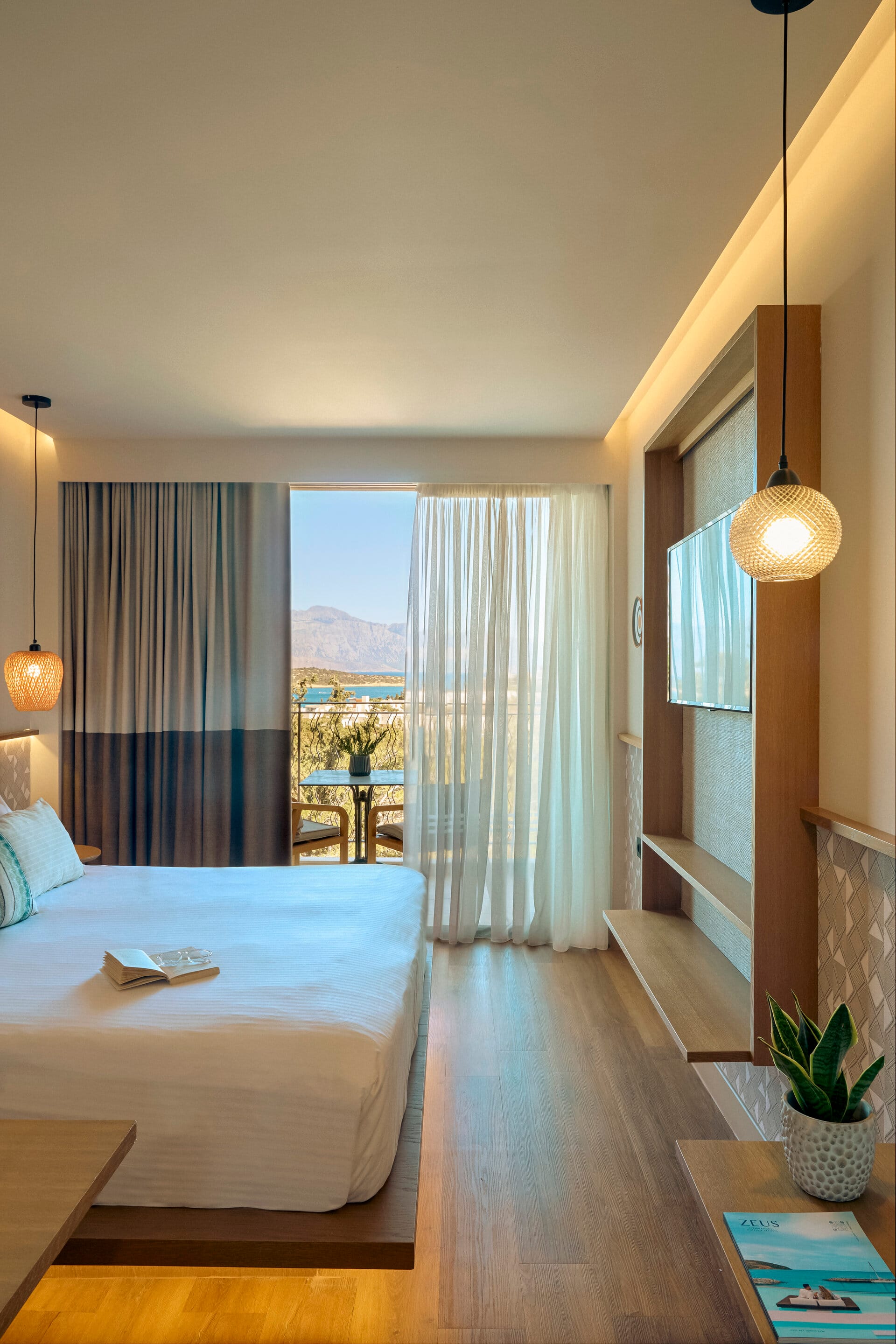 eleva_mirabello_penthouse-1-bedroom-suite-sea-view-private-pool-25