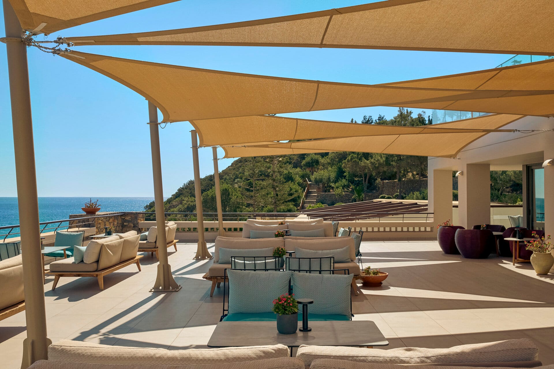 eleva_mirabello_thea-lobby-bar-5