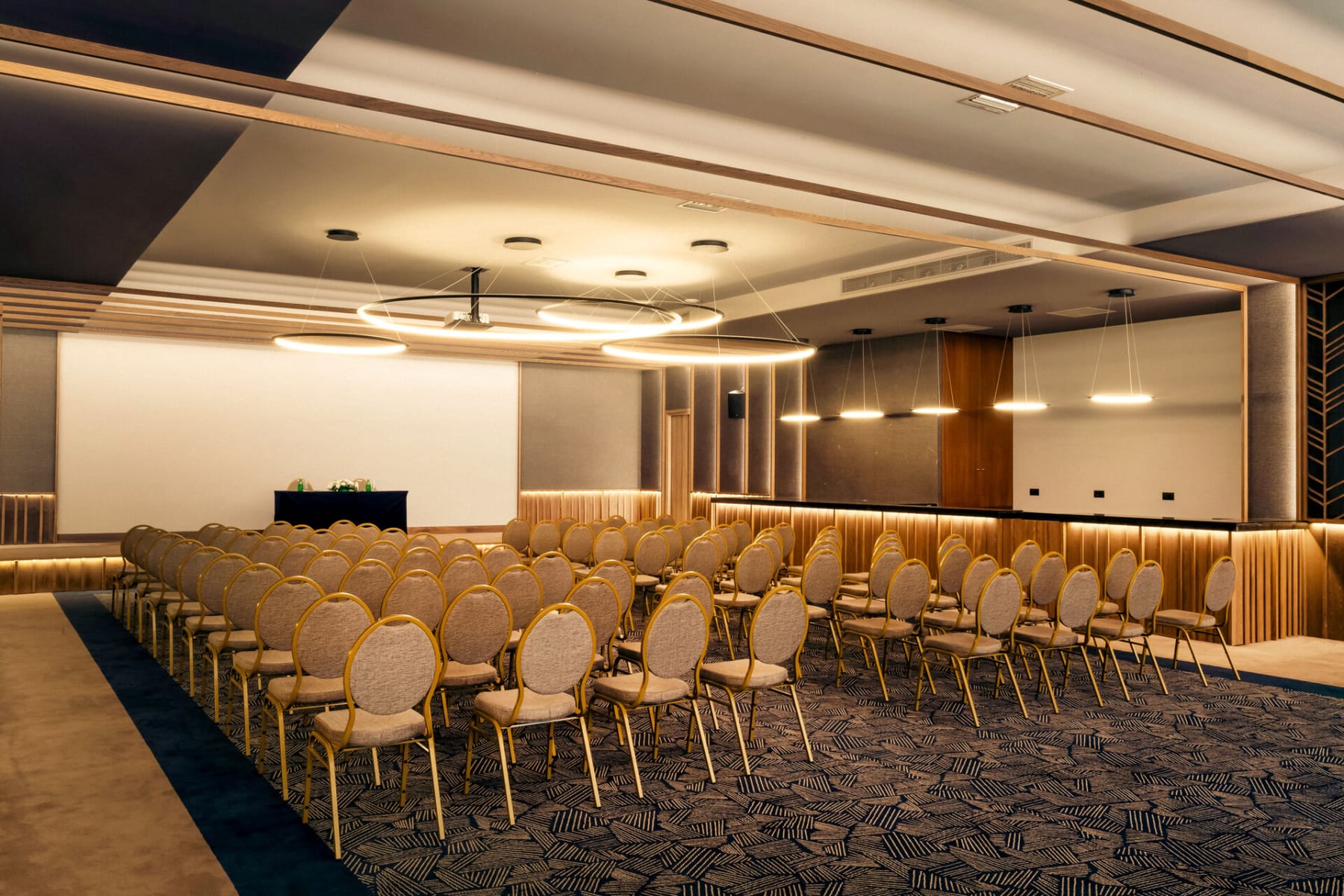 eleva_mirabello_zeus-meeting-room-3